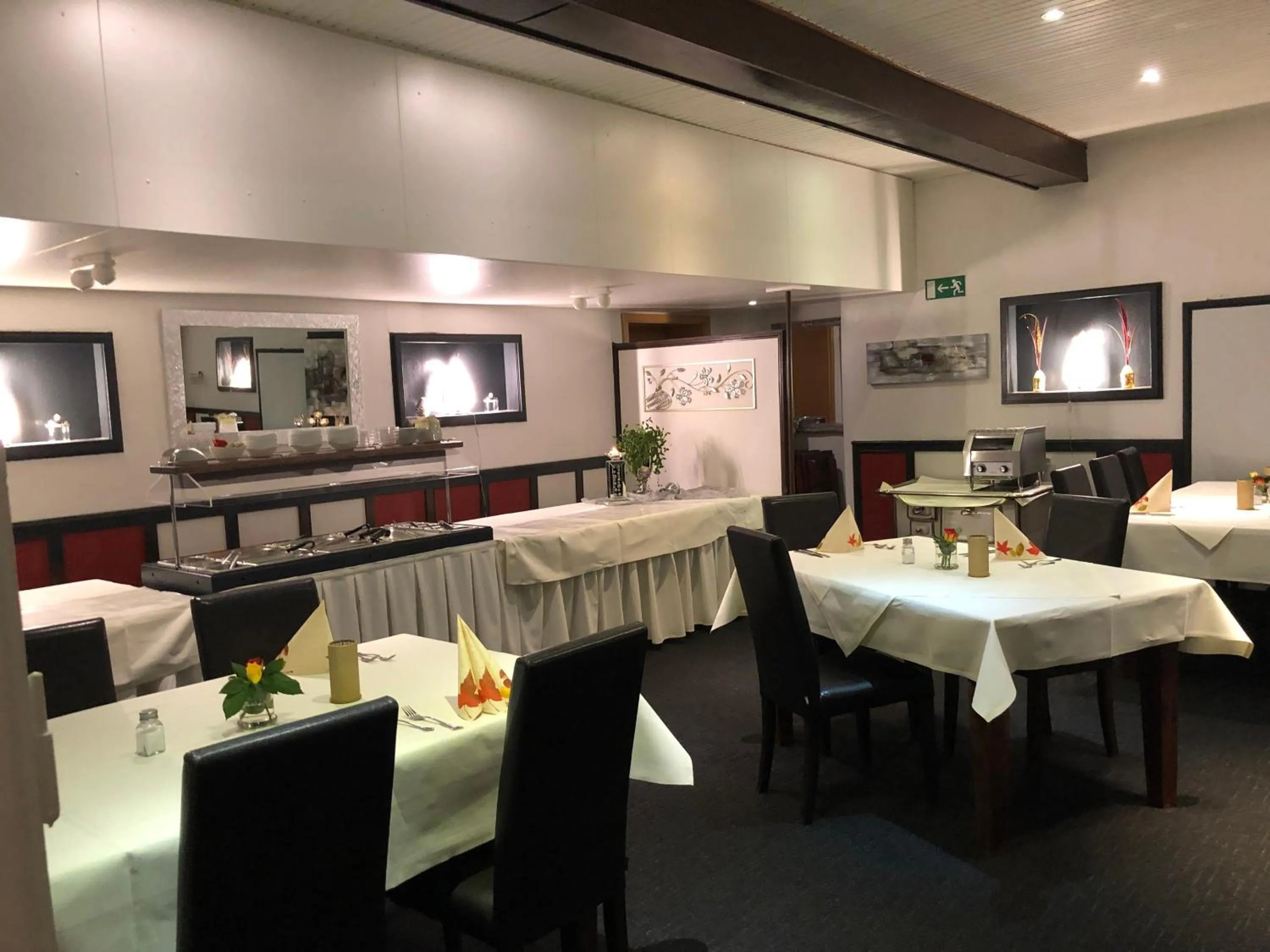 Restaurant/places to eat in Hotel & Restaurant Blume
