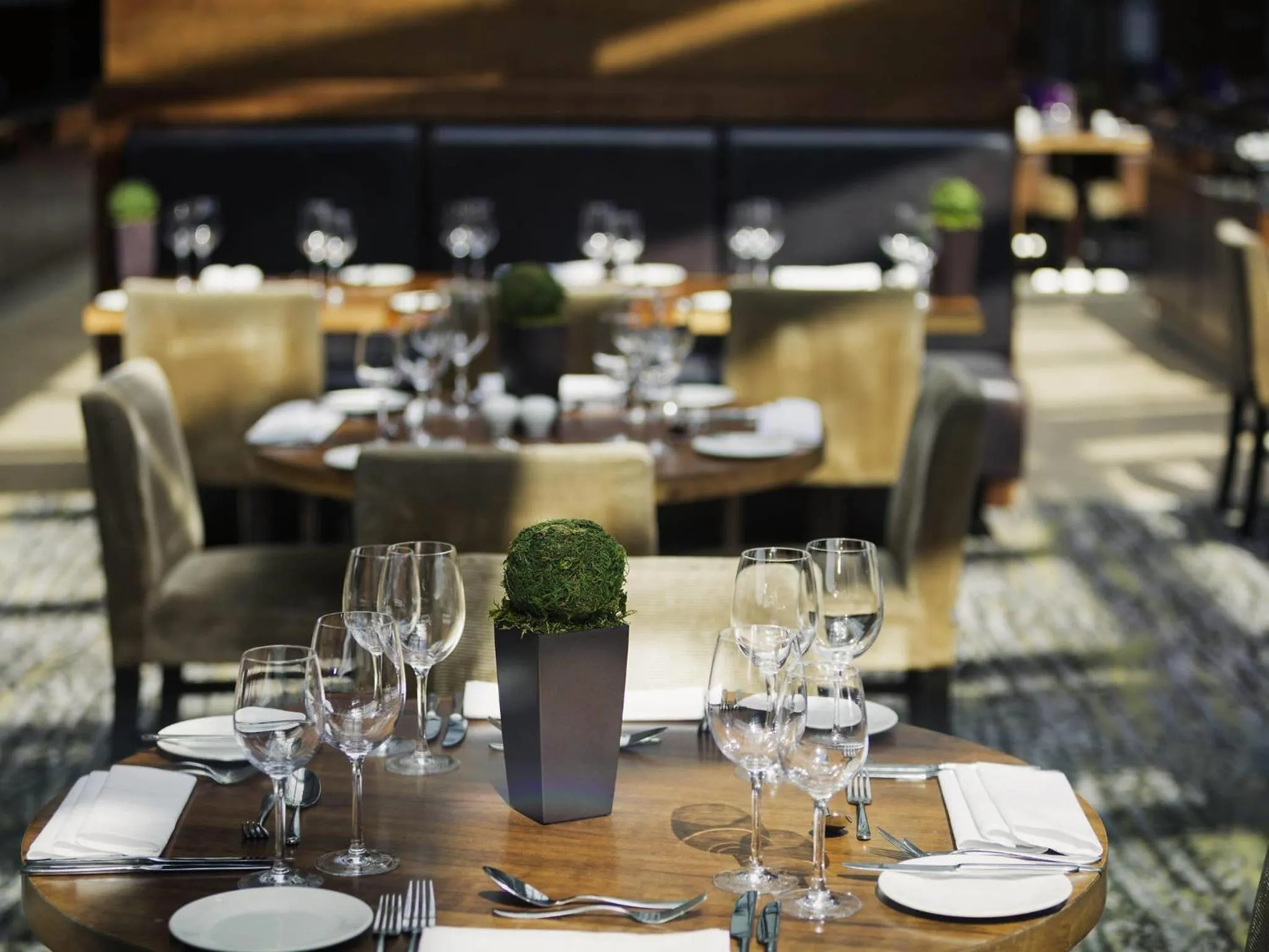 Restaurant/places to eat in Mercure Sheffield St Paul's Hotel & Spa