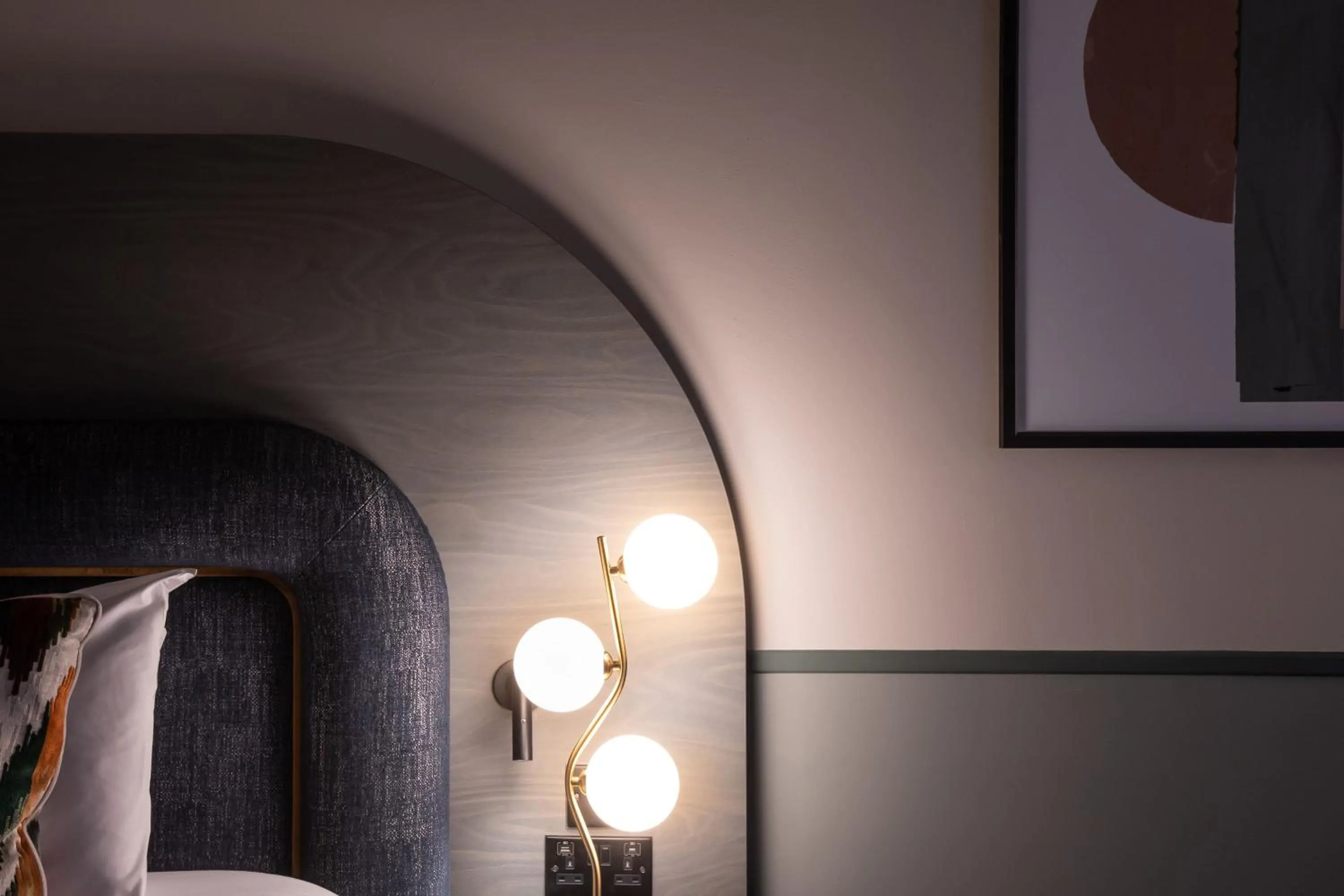 Bed in Mercure Sheffield St Paul's Hotel & Spa