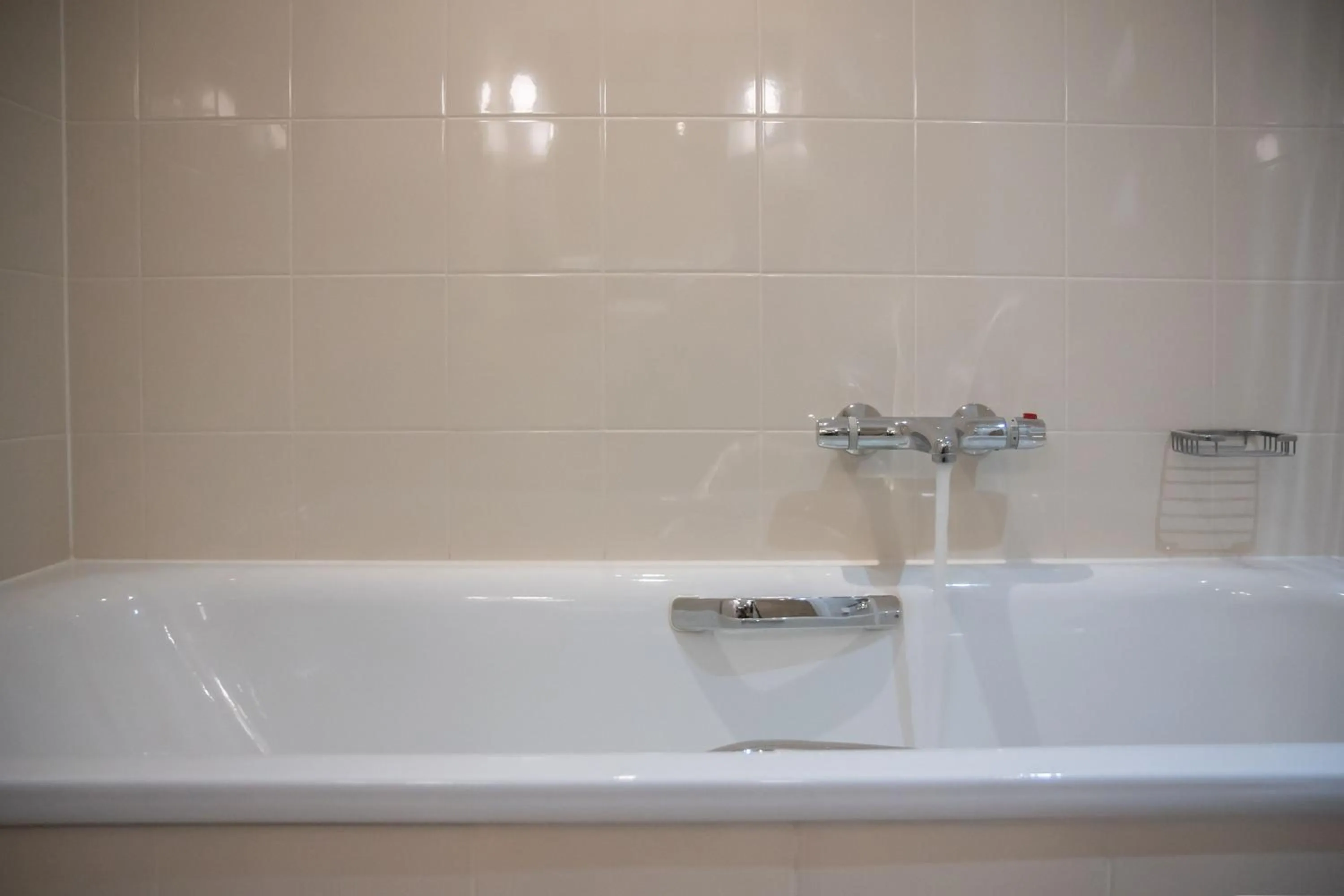 Bathroom in Mercure Sheffield St Paul's Hotel & Spa