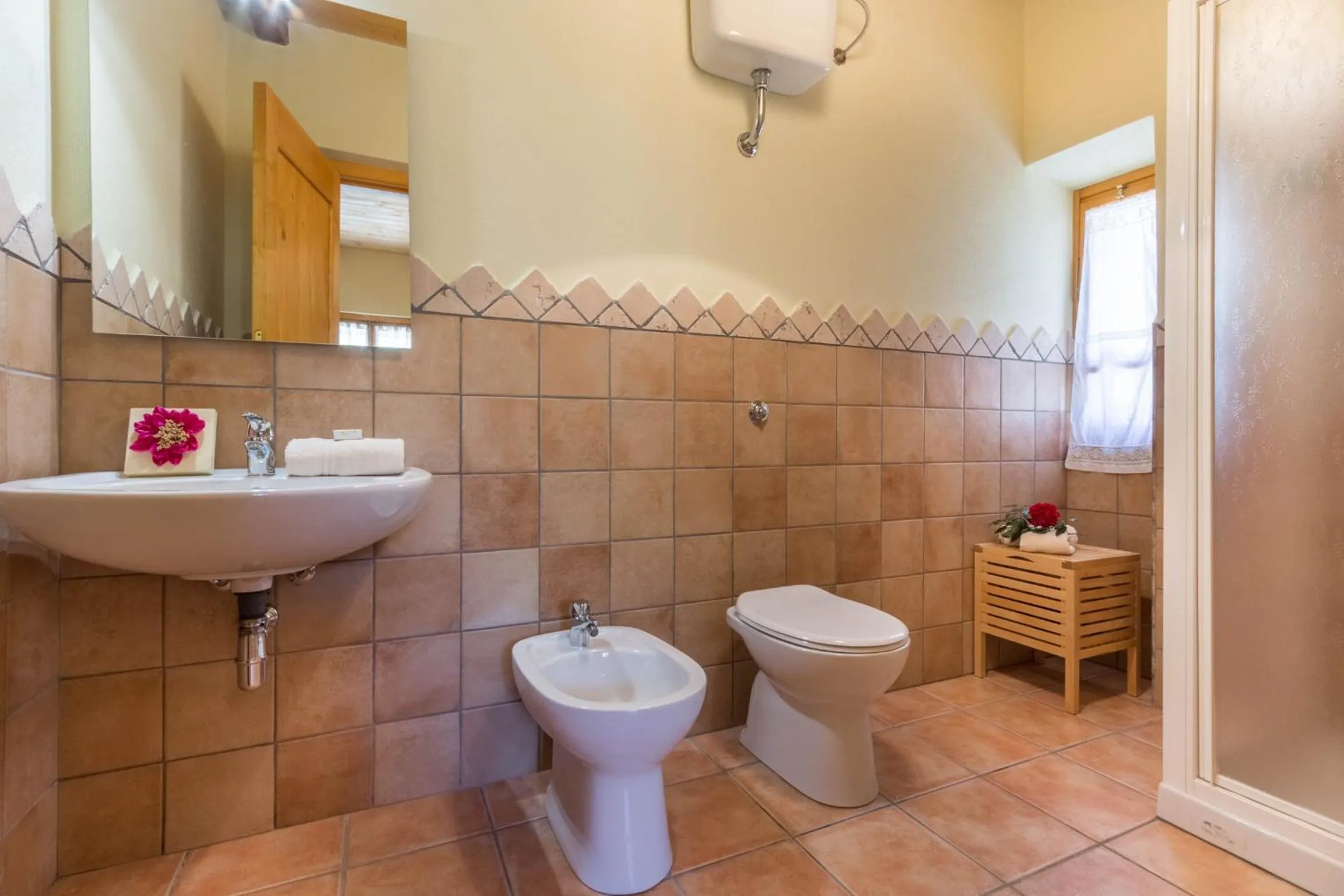 Toilet in Su Pitiolu - casa vacanze