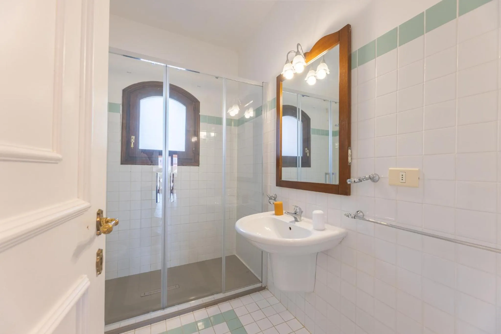 Shower in Sea & Villas