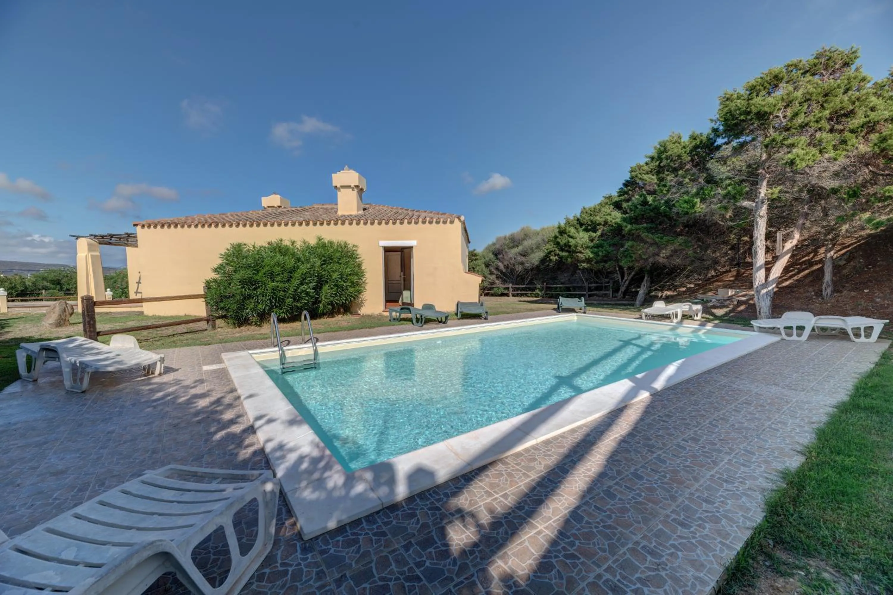 Swimming pool in Sea & Villas