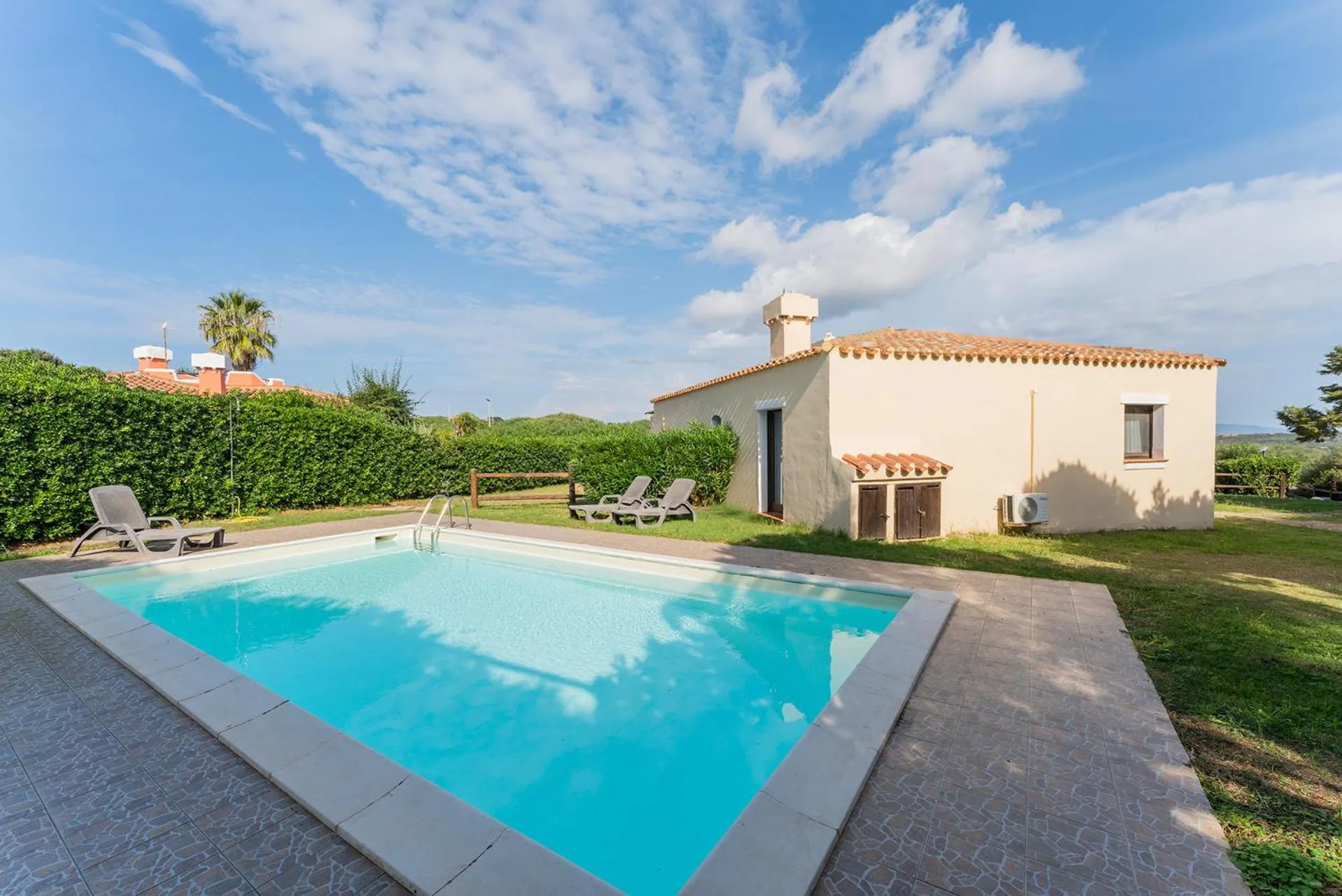 Swimming pool in Sea & Villas
