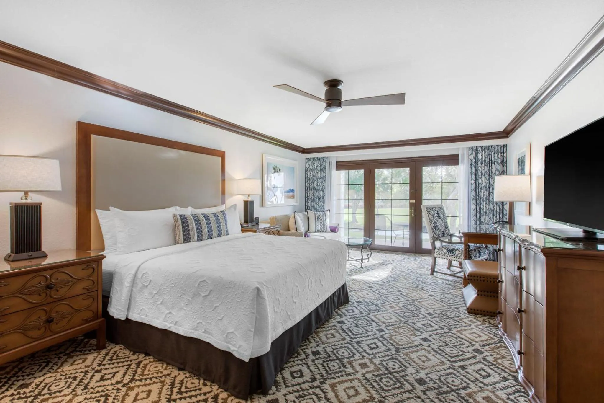 Photo of the whole room, Bed in Omni Rancho Las Palmas Resort & Spa