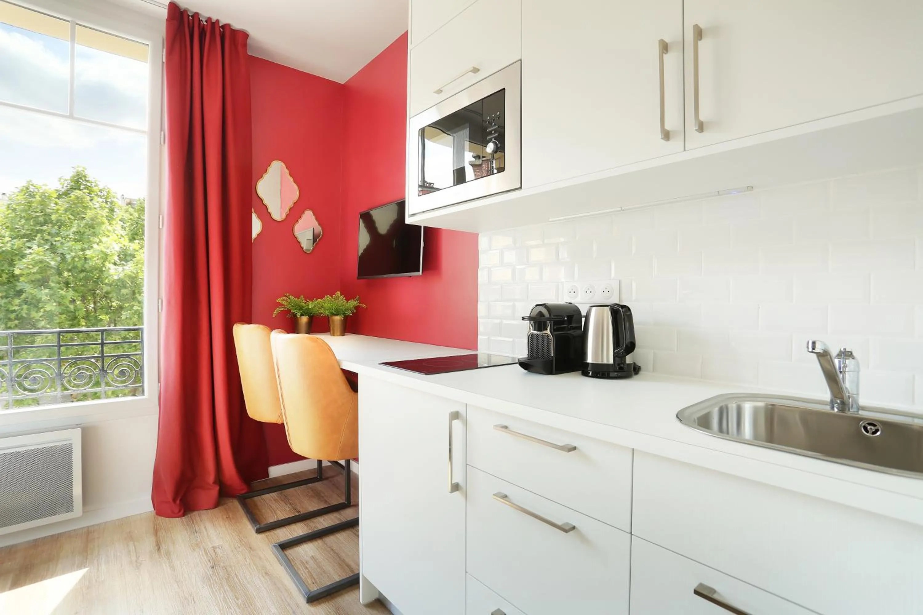 Coffee/tea facilities in YAYS Paris Zola by Numa