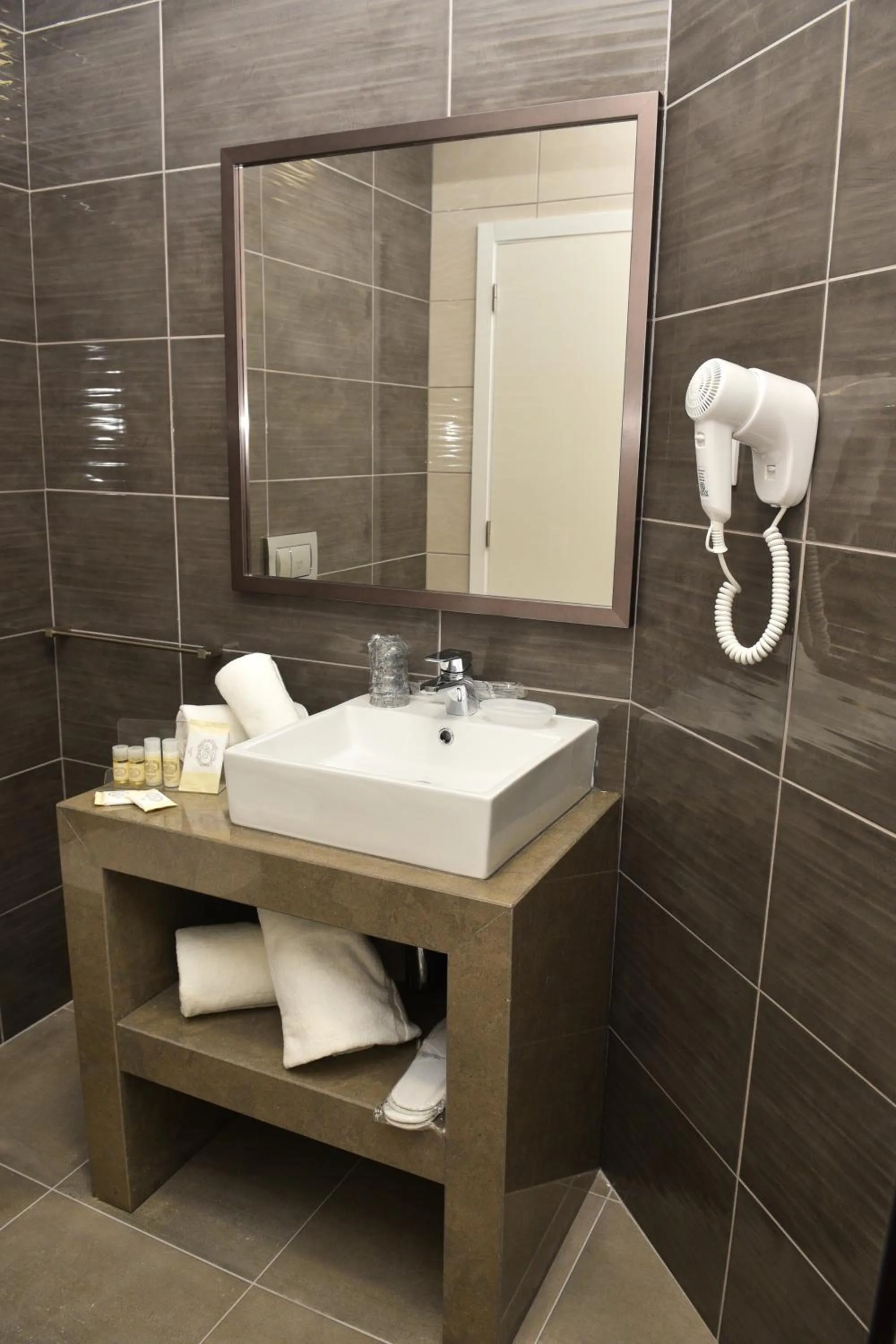 Shower in Villamar Style Maison