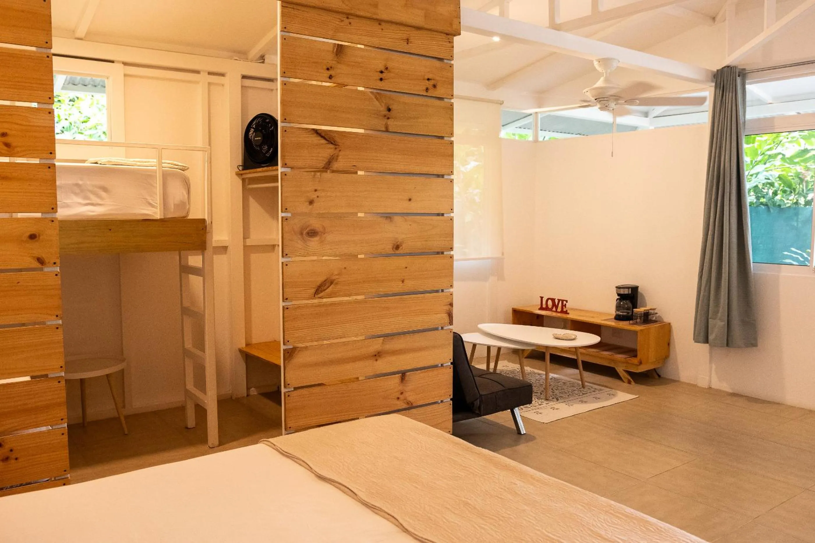 Bedroom, Bed in Jaguar Inn Bungalows