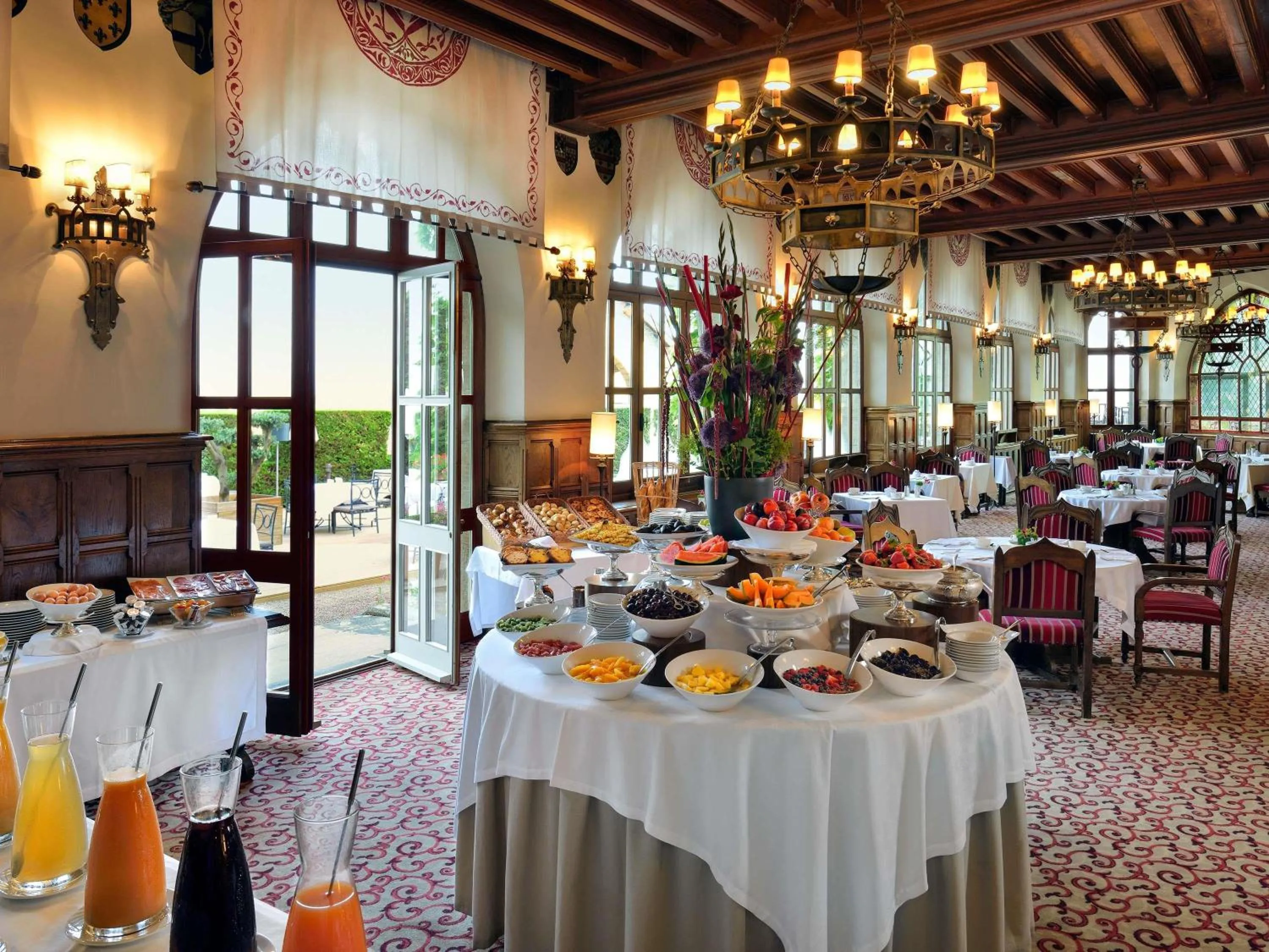 Breakfast in Hotel de la Cité Carcassonne - MGallery Collection