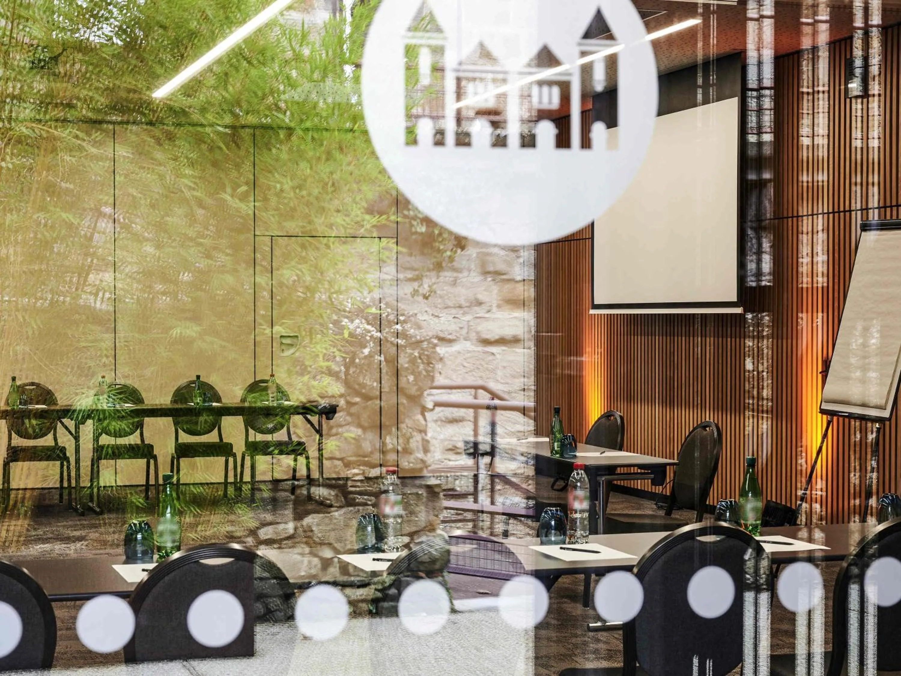 Meeting/conference room in Hotel de la Cité Carcassonne - MGallery Collection