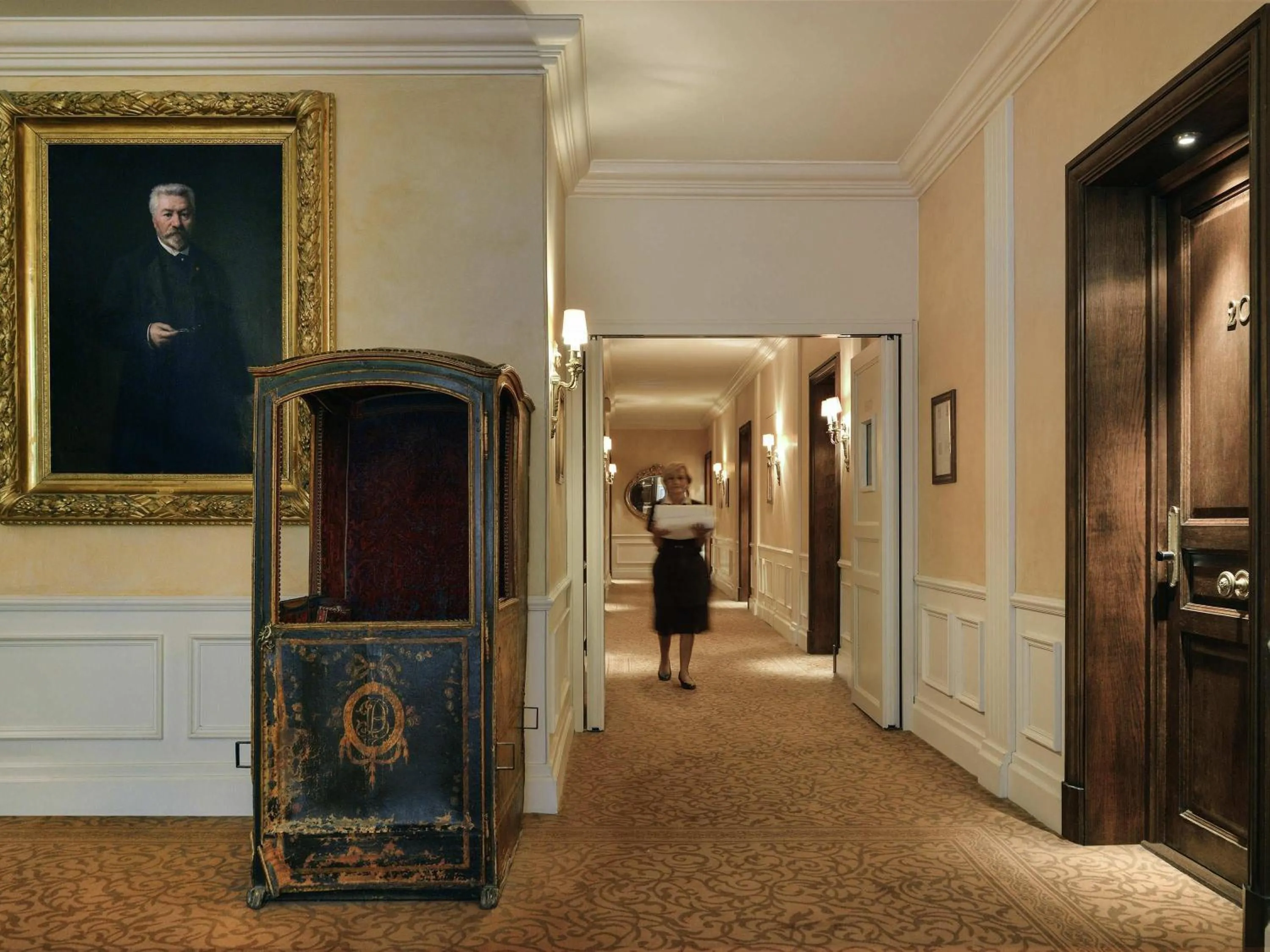 Bedroom in Hotel de la Cité Carcassonne - MGallery Collection
