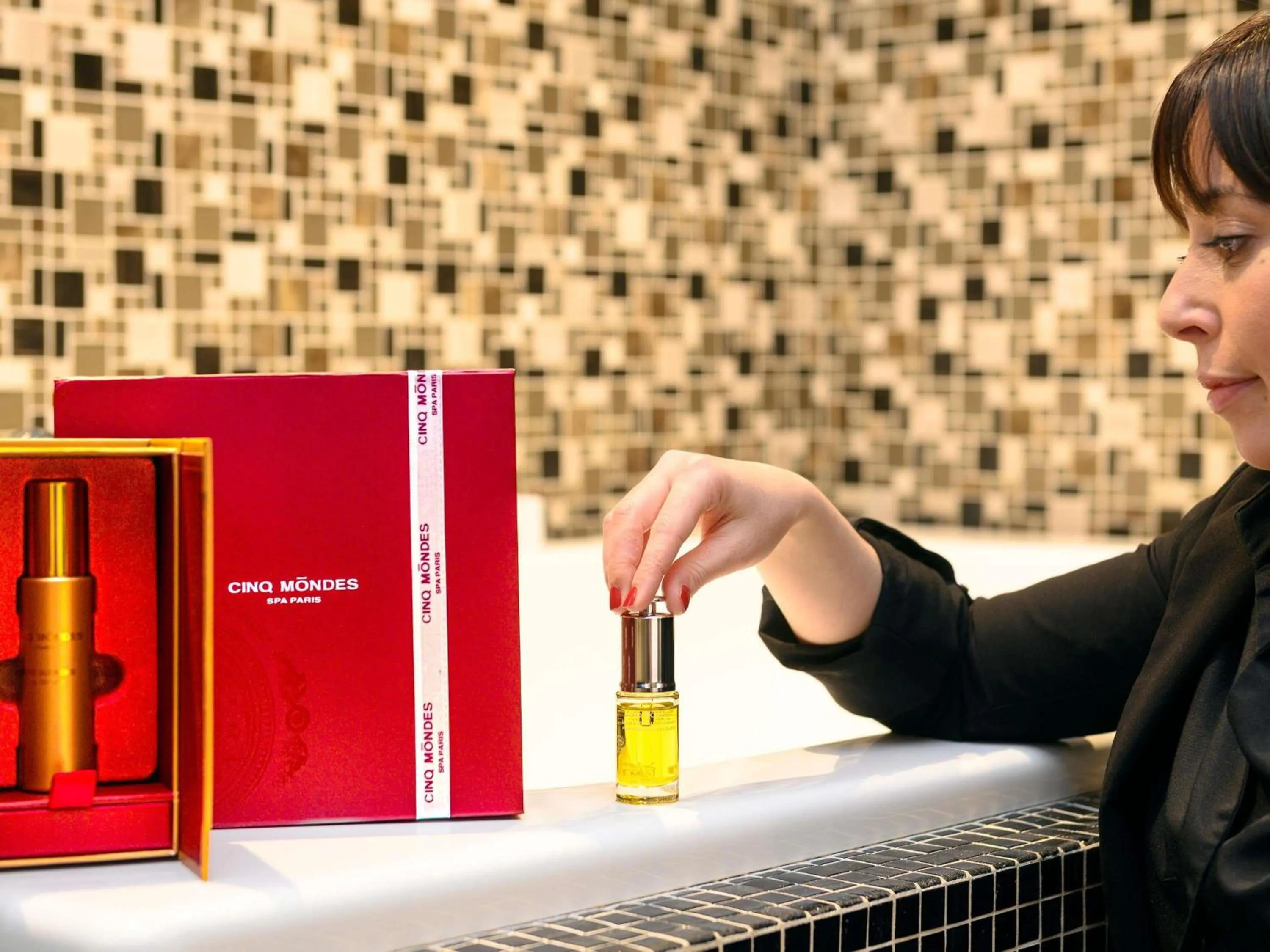 Spa and wellness centre/facilities in Hotel de la Cité Carcassonne - MGallery Collection