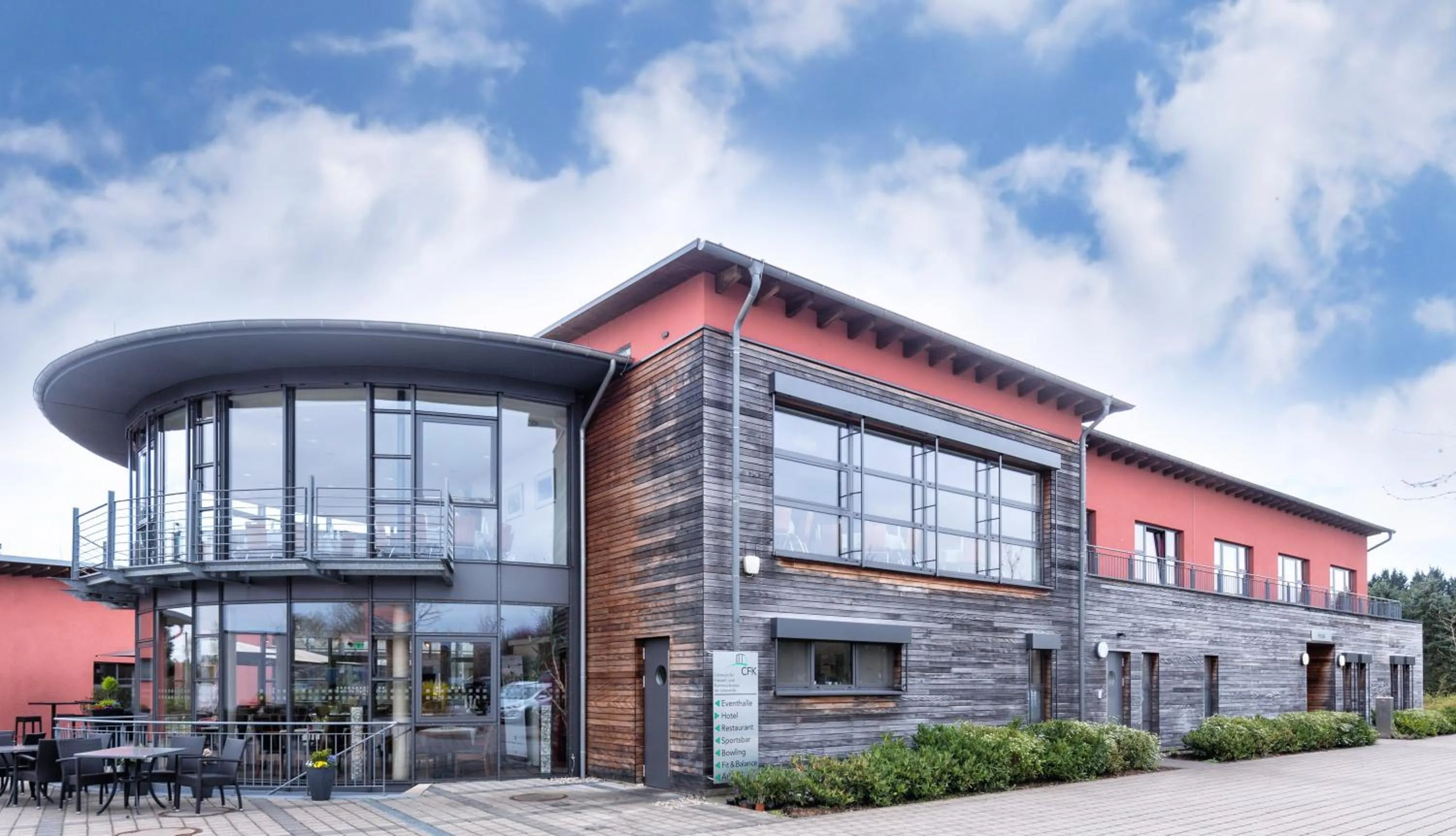 Facade/entrance in CFK - Spiesen-Elversberg