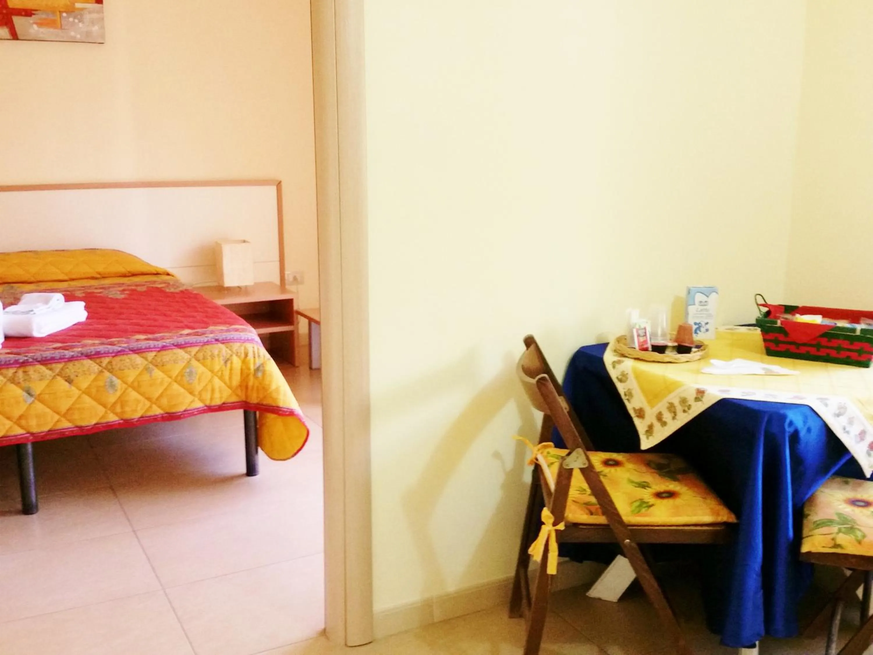 Photo of the whole room, Bed in B&B La Villetta Gela