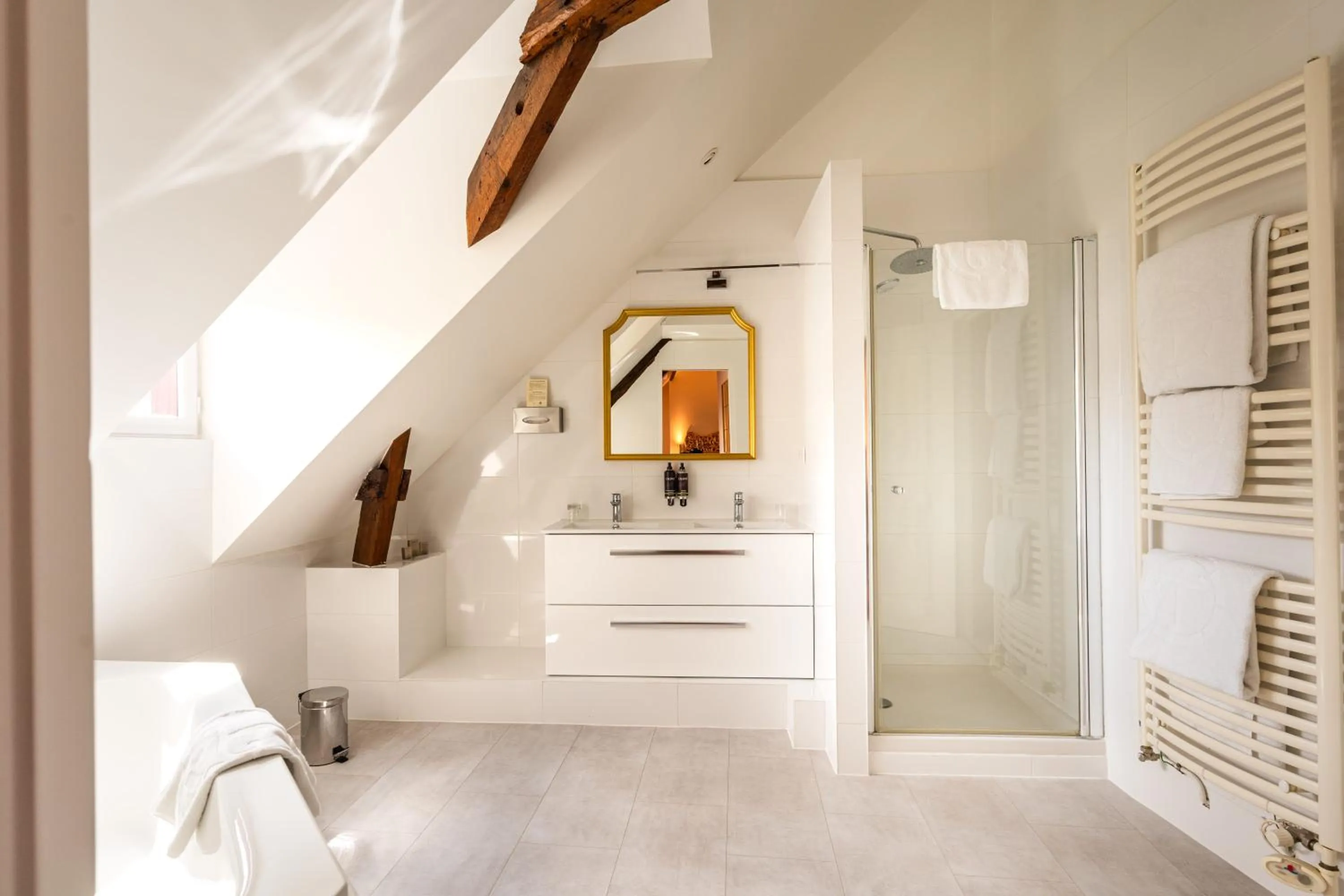 Bathroom in Le Manoir Saint Thomas