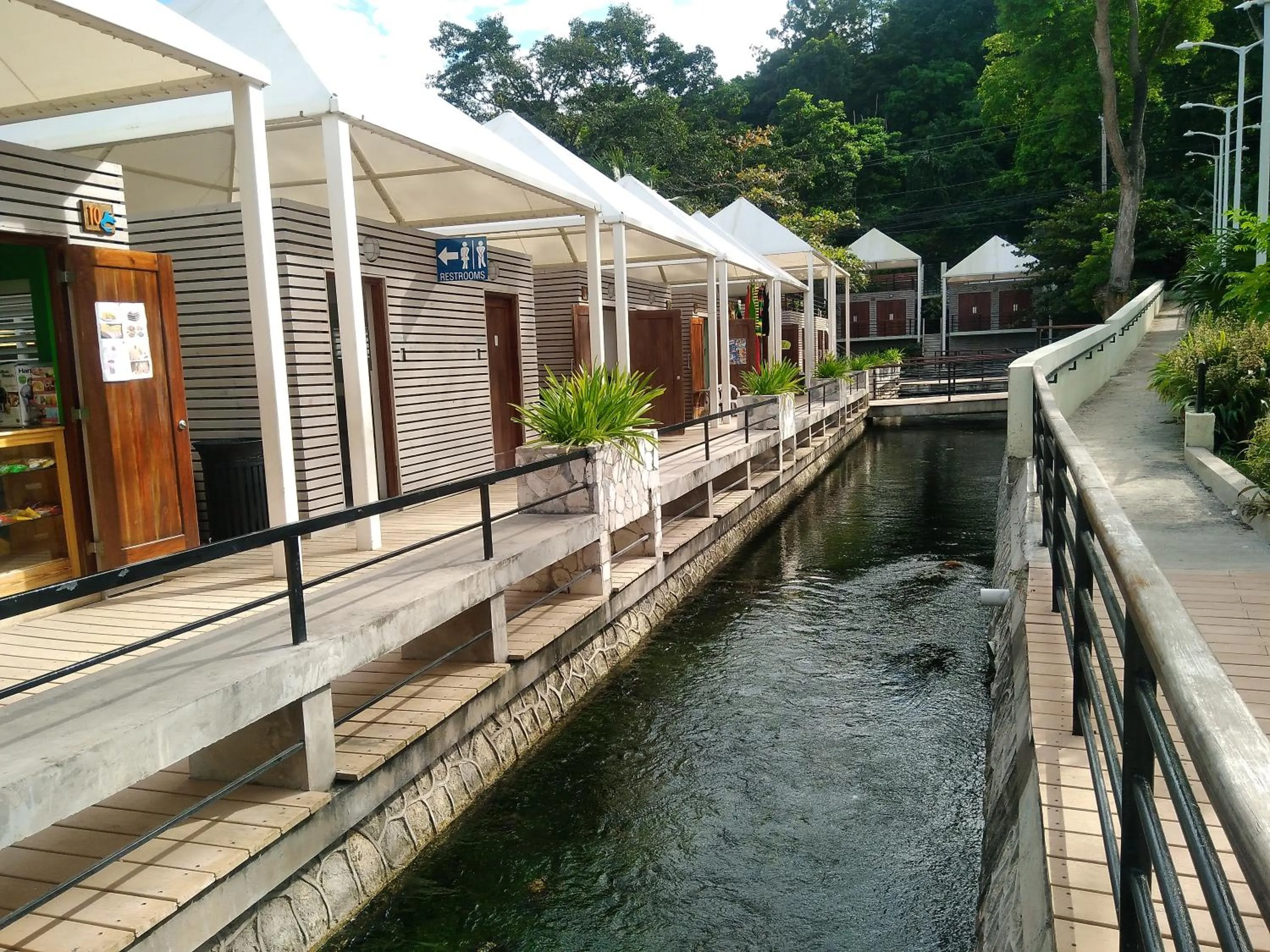 Neighbourhood in Blue Topaz