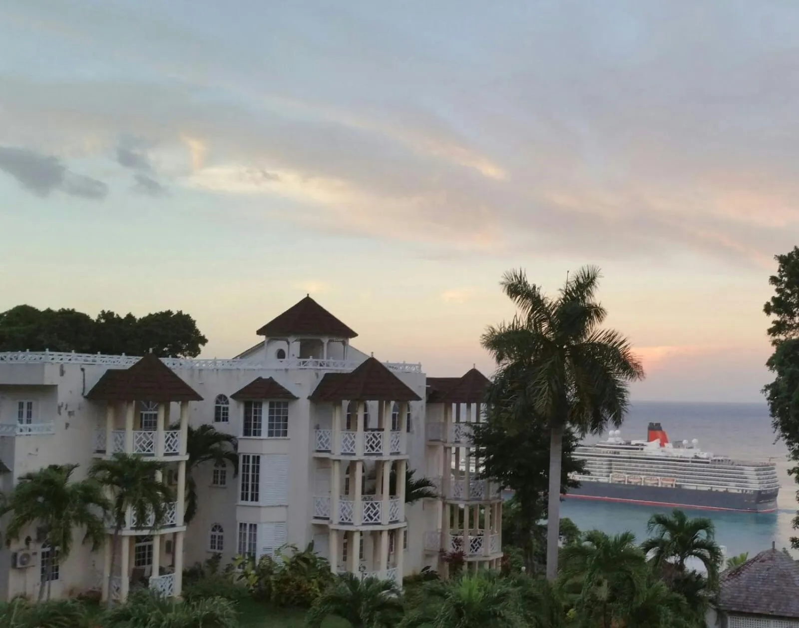 Garden view in Blue Topaz