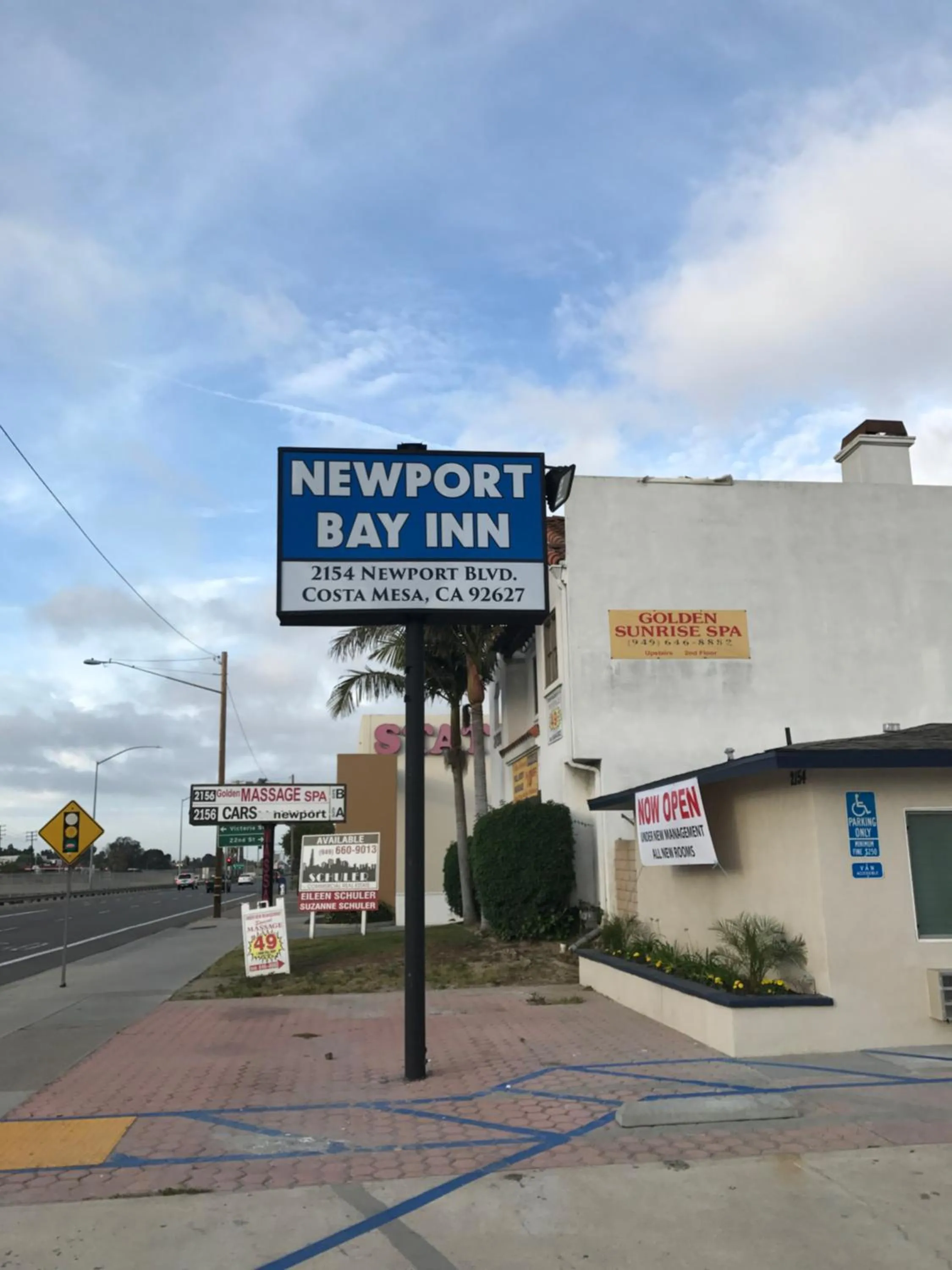 Property logo or sign in Newport Bay Inn