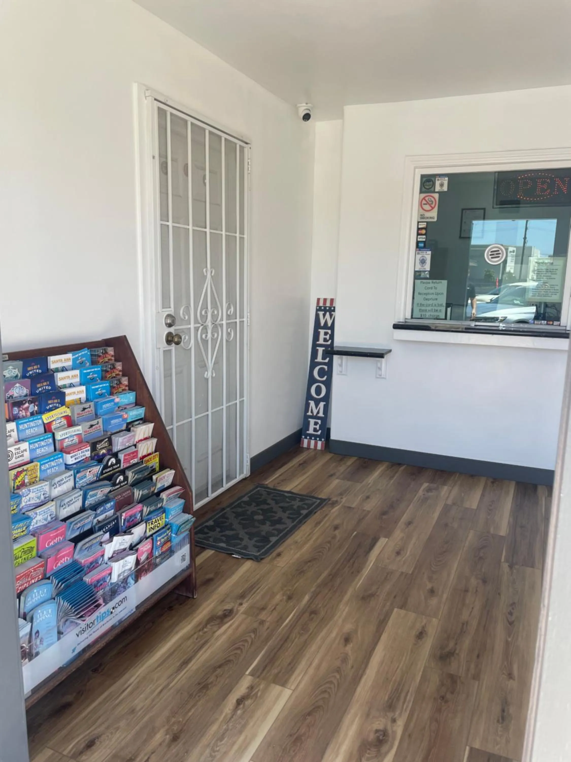 Lobby or reception in Newport Bay Inn