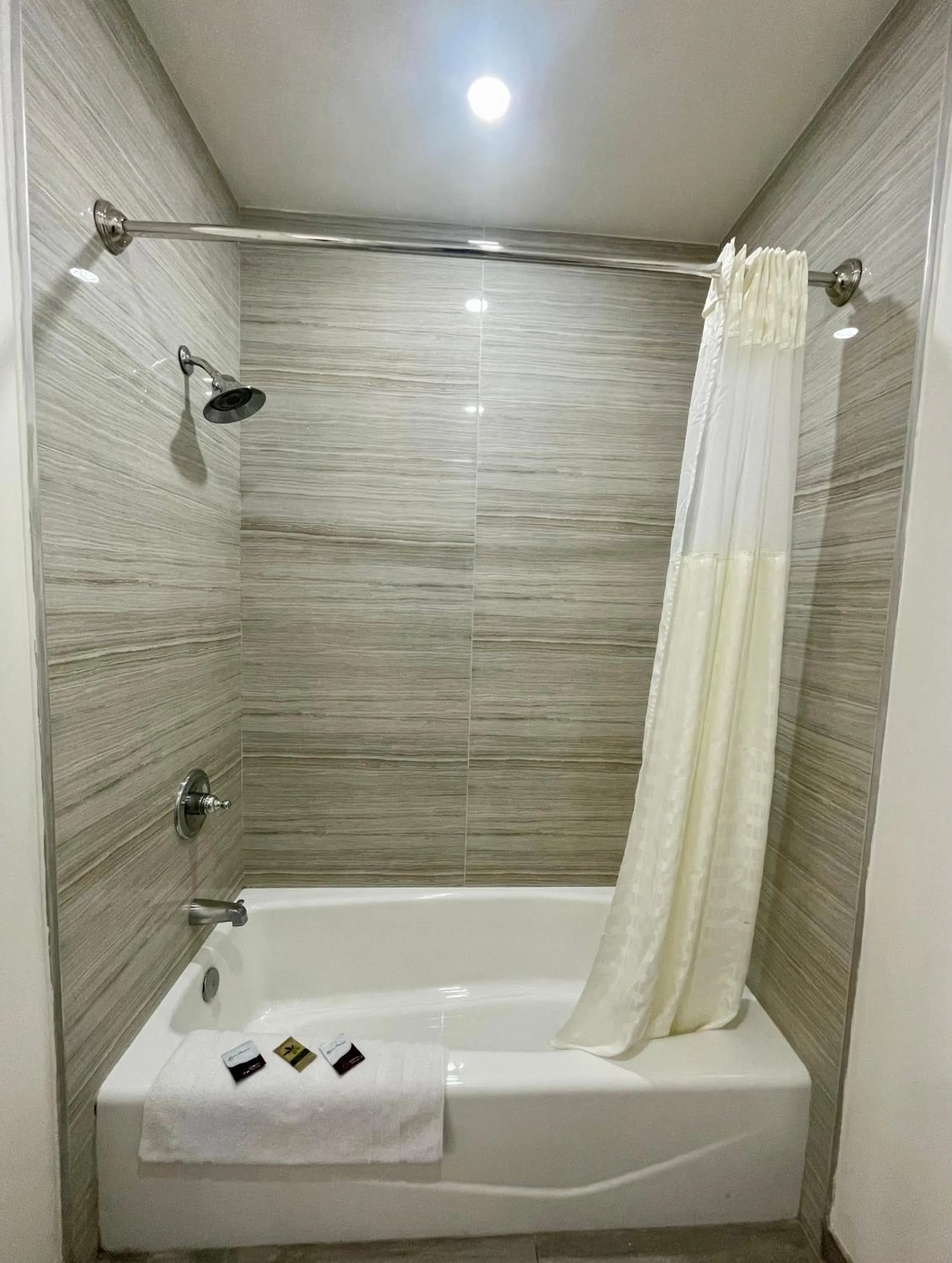 Shower in Newport Bay Inn