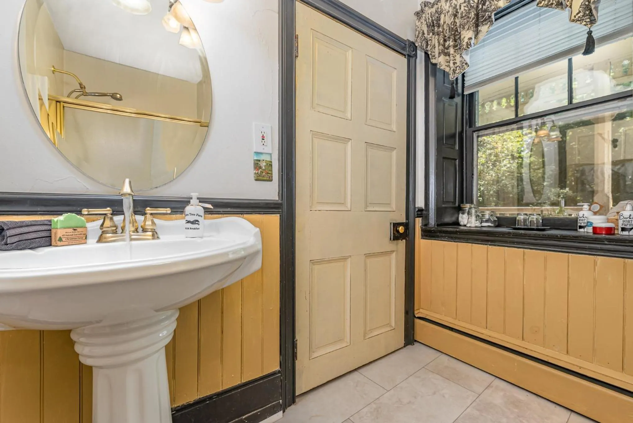 Fallen Tree Farm Bed and Breakfast