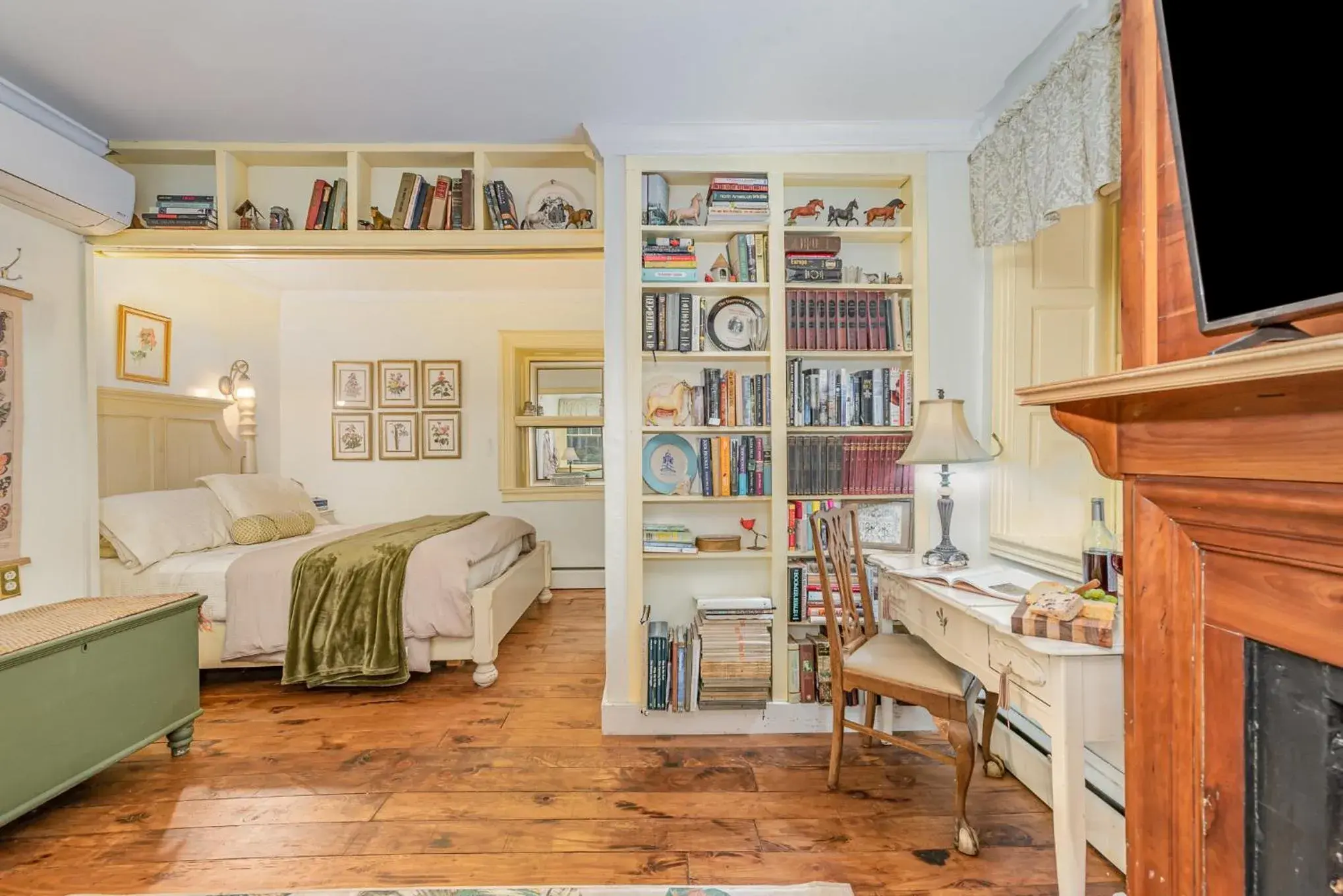 Deluxe Double or Twin Room in Fallen Tree Farm Bed and Breakfast Deluxe Double or Twin Room in Fallen Tree Farm Bed and Breakfast