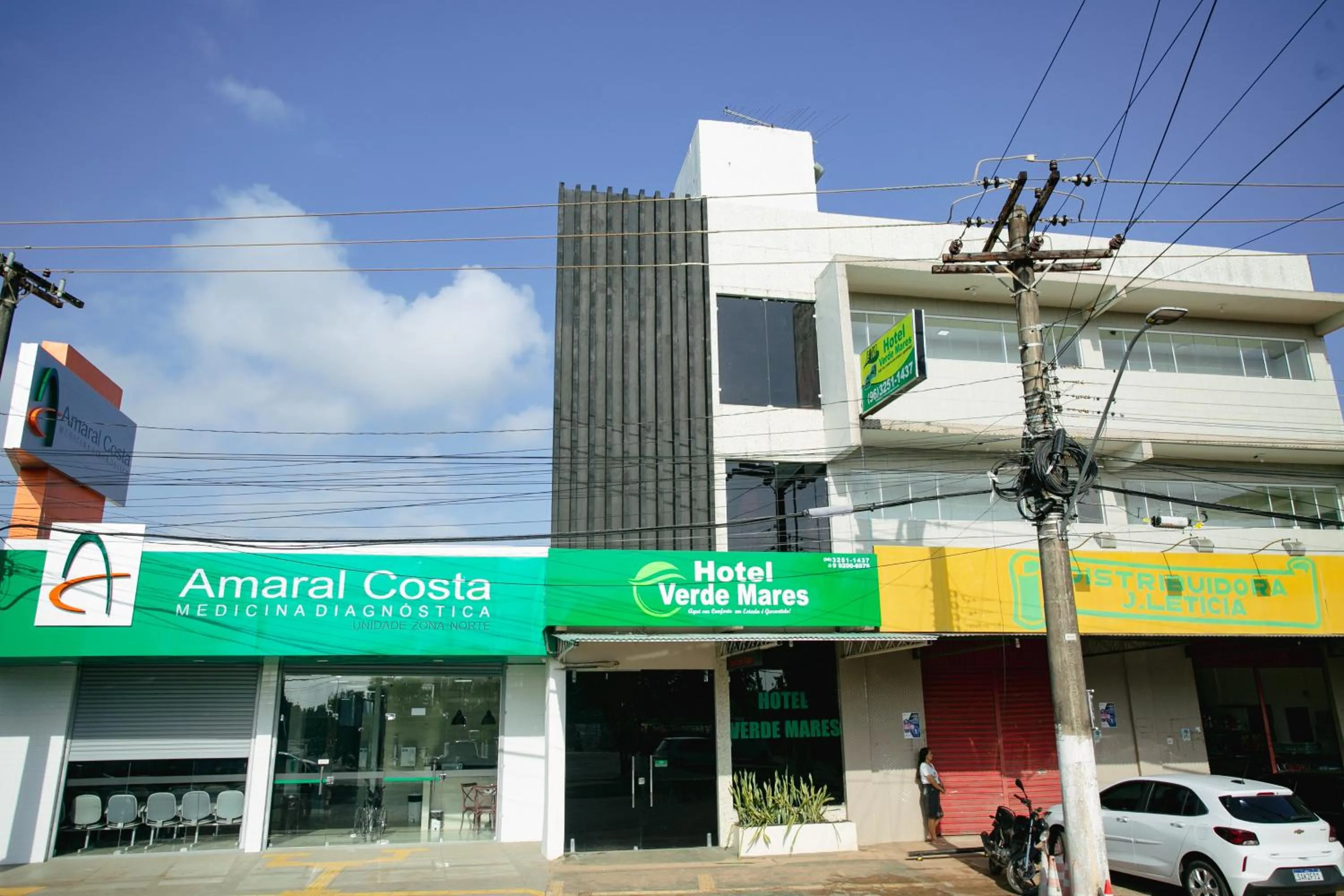 Property building in Hotel Verde Mares