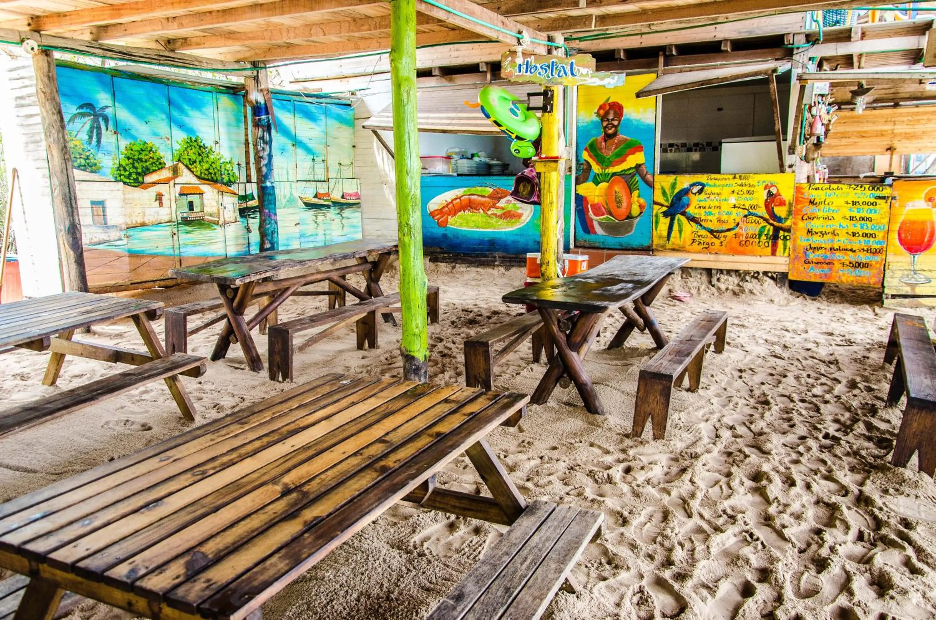 Restaurant/places to eat in Nuestros Tres Tesoros II