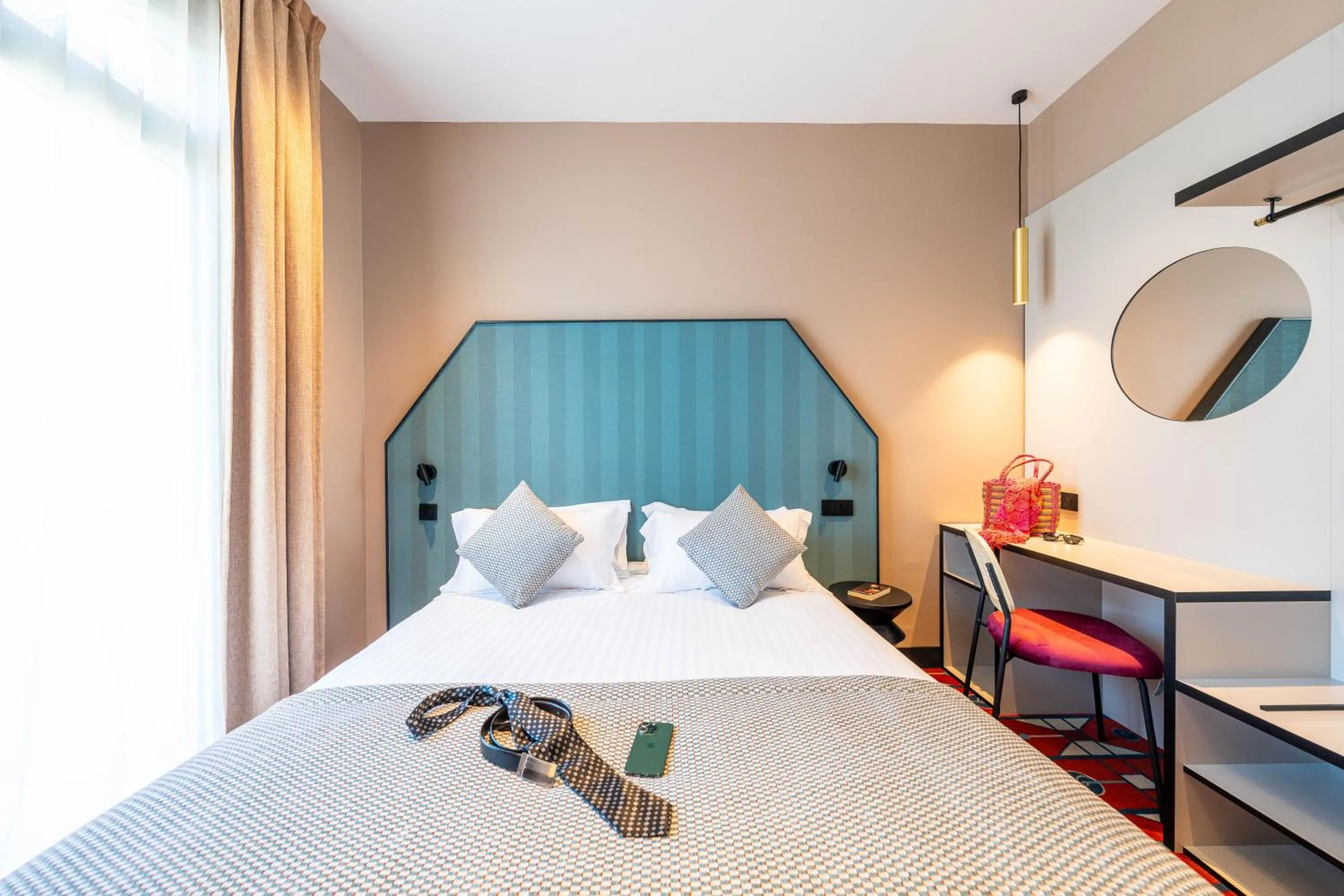 Bed in Hôtel CASA MOHO - Juan-Les-Pins