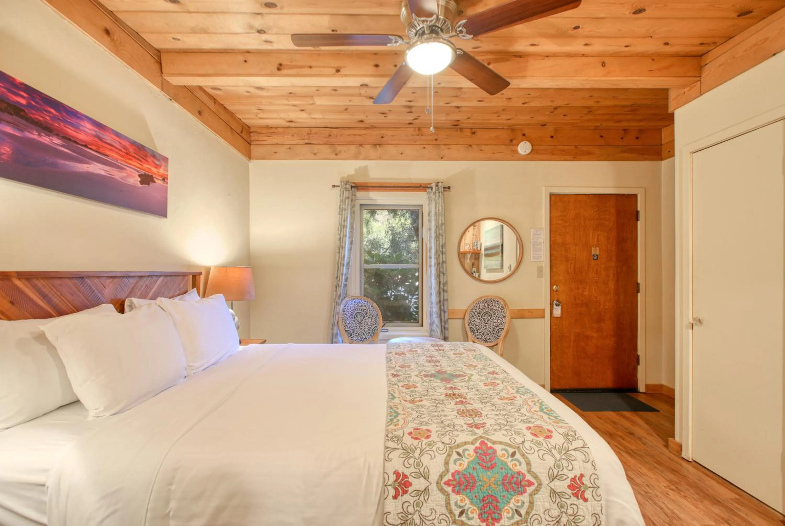 Bed in Fernwood Resort