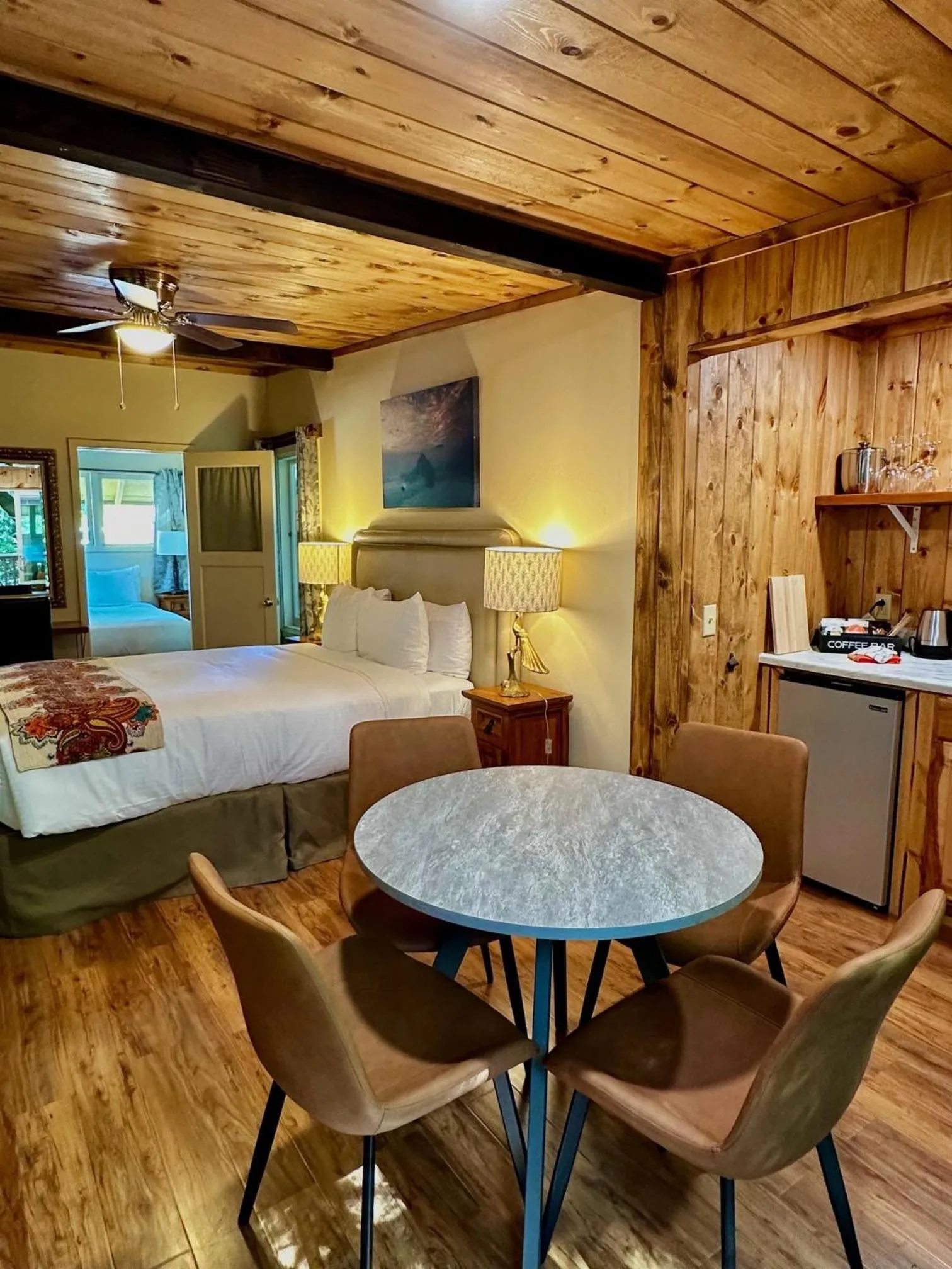 Photo of the whole room in Fernwood Resort