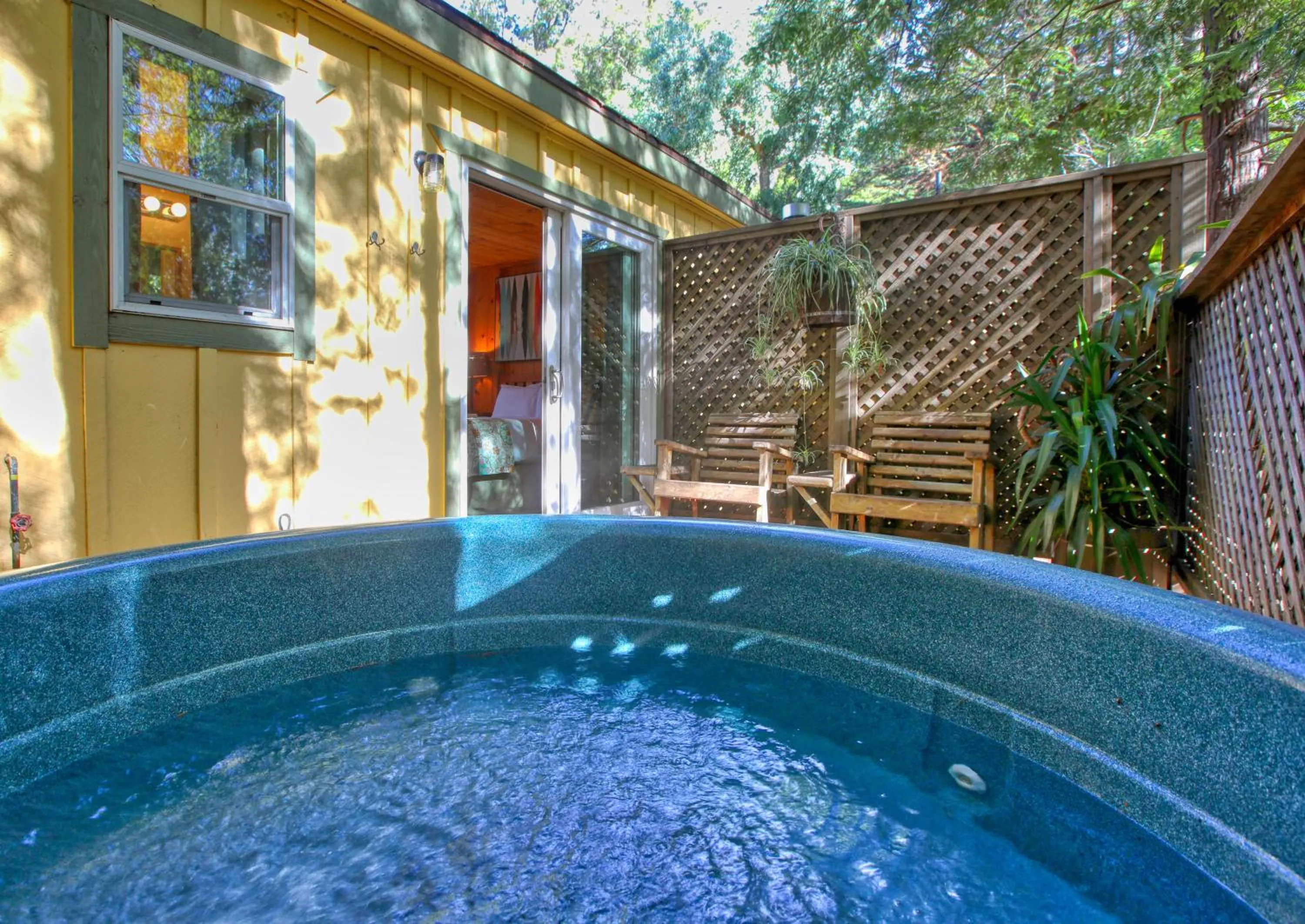 Hot Tub in Fernwood Resort