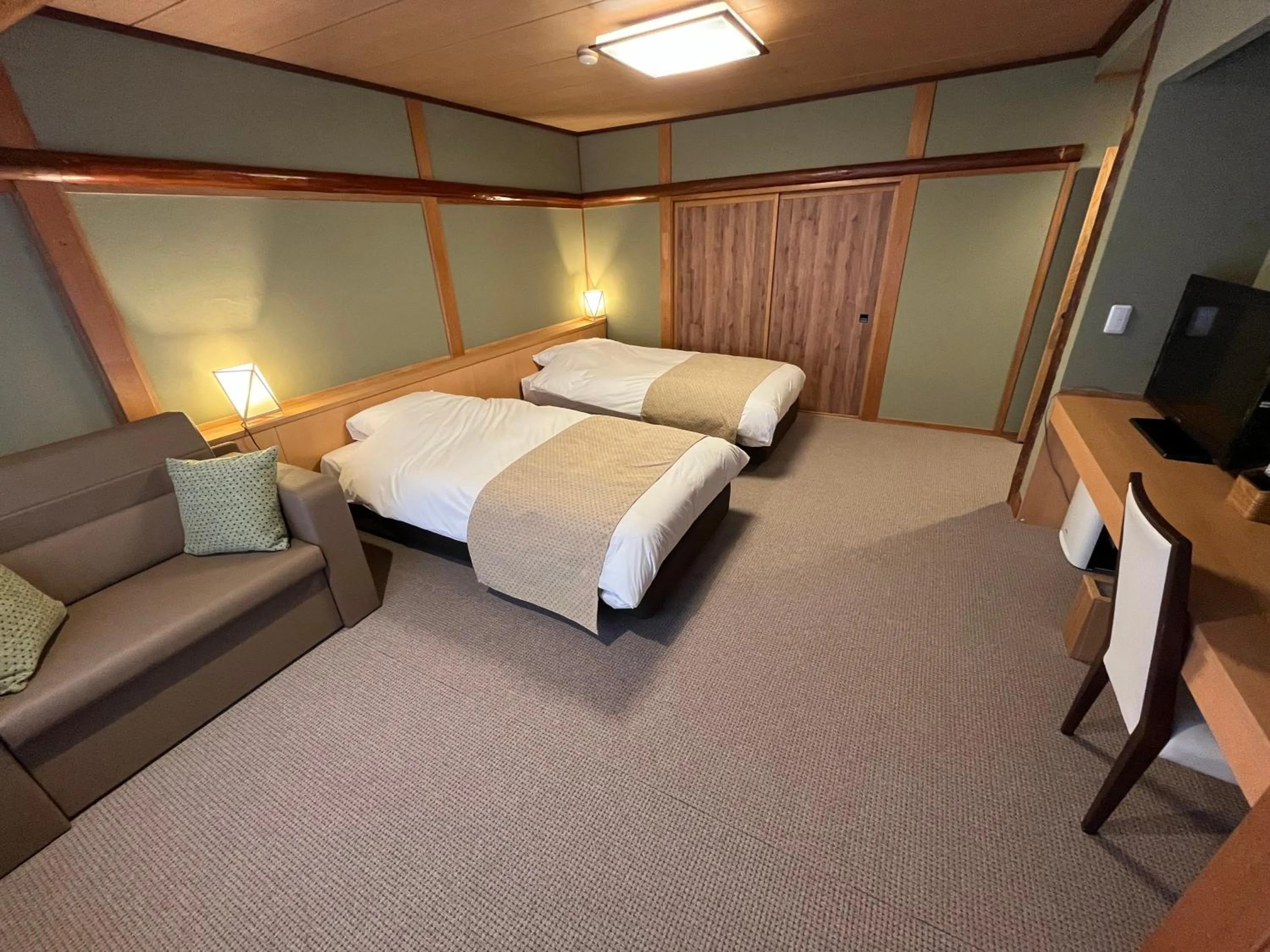 Bedroom, Bed in Minakamisansou