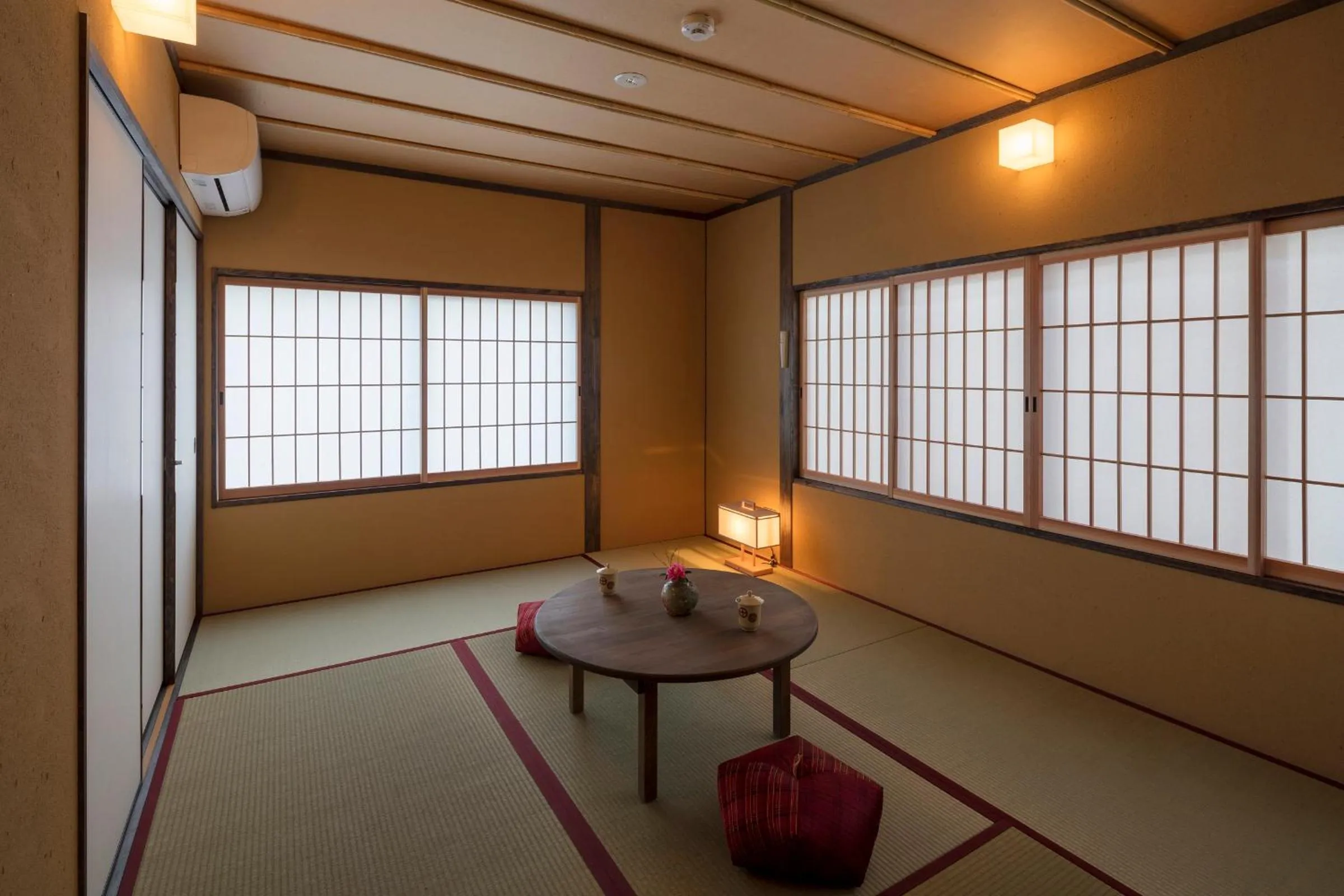 Bedroom in Yoitsubaki Machiya House