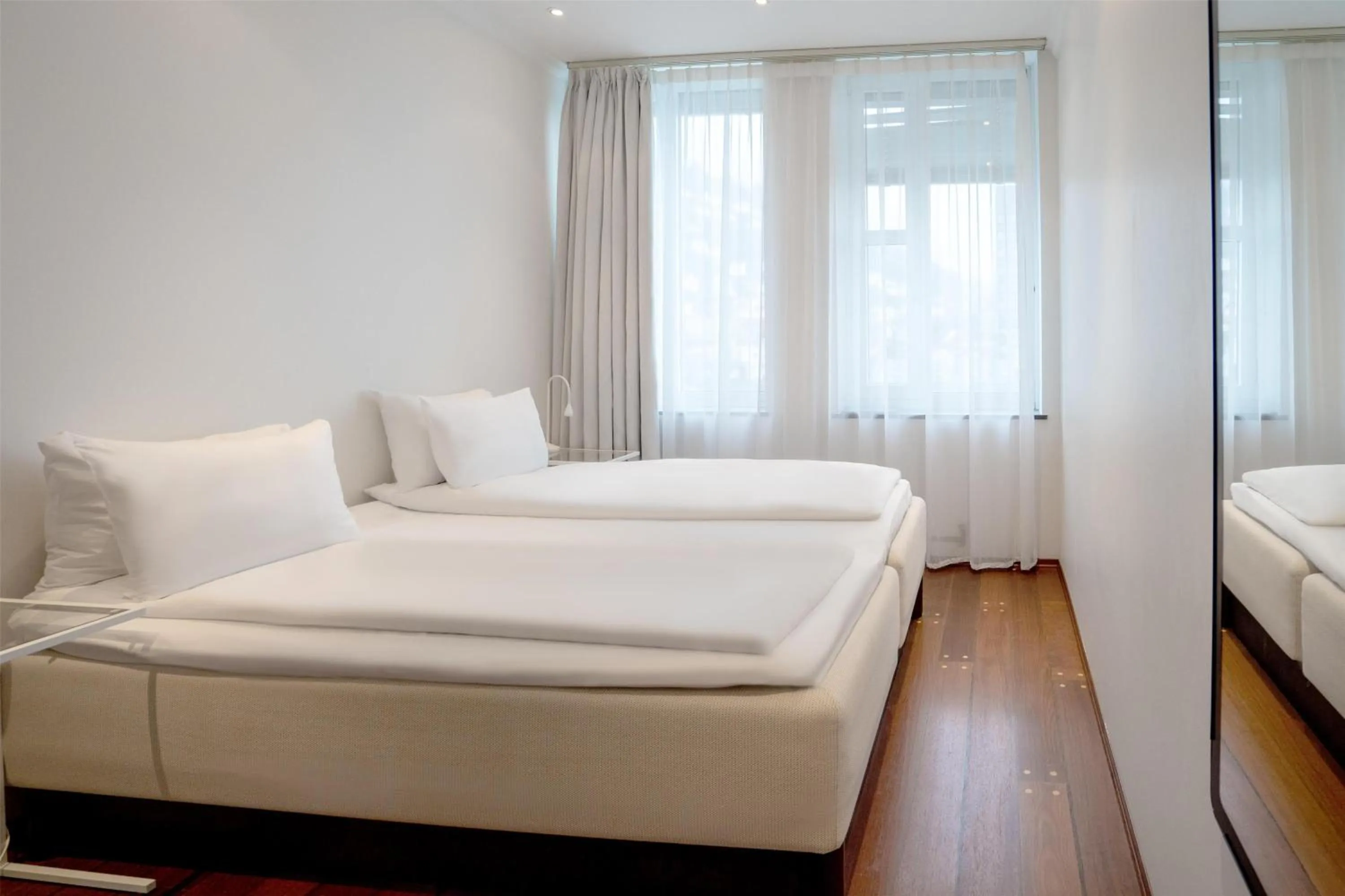 Photo of the whole room, Bed in Prize by Radisson, Xhibition Bergen City