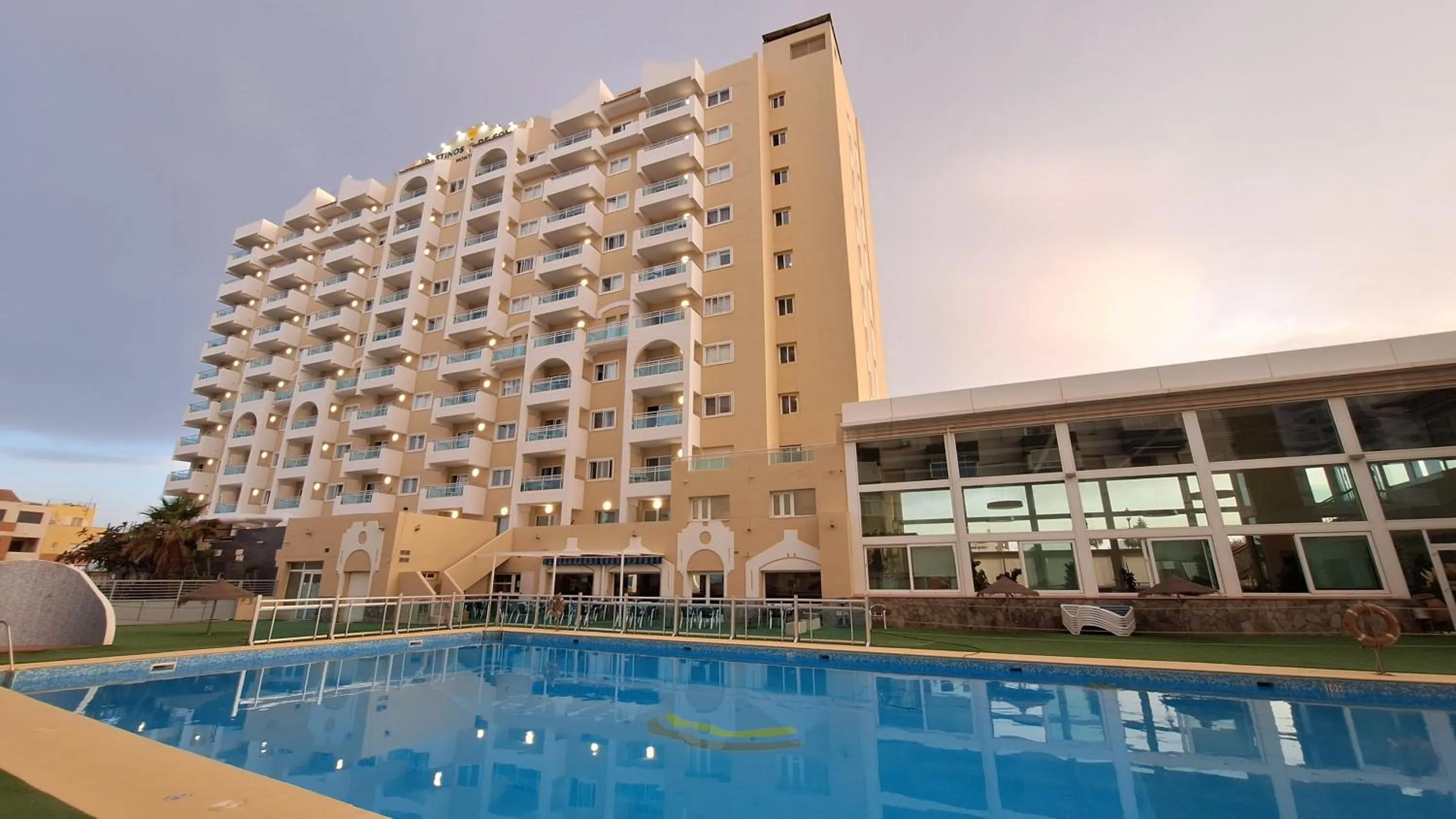 Facade/entrance in Destinos de Sol Roquetas de Mar - Montepío Minería