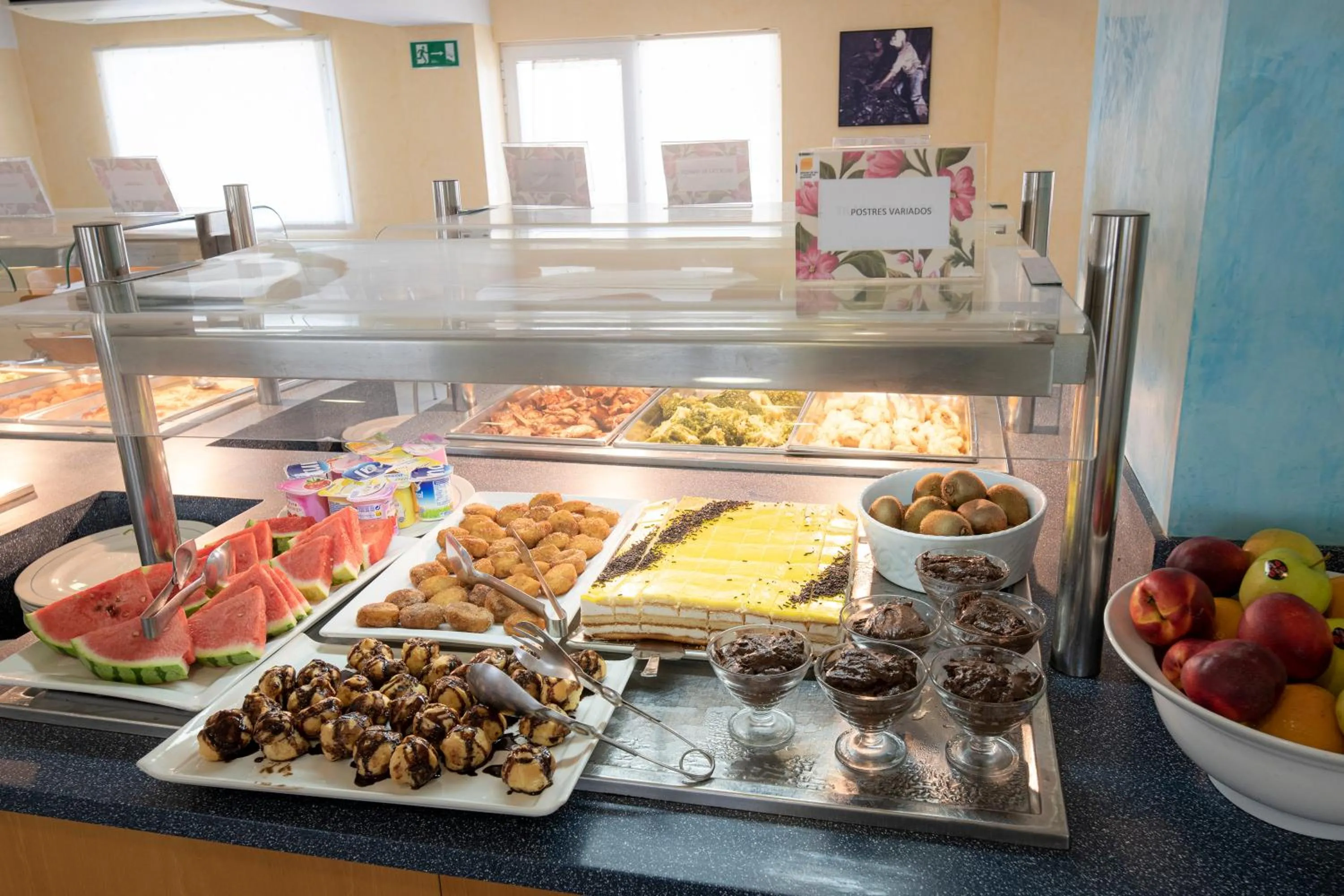 Restaurant/places to eat in Destinos de Sol Roquetas de Mar - Montepío Minería