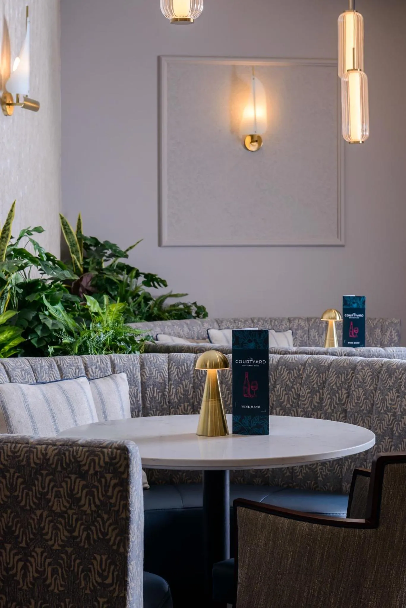 Restaurant/places to eat in Clybaun Hotel