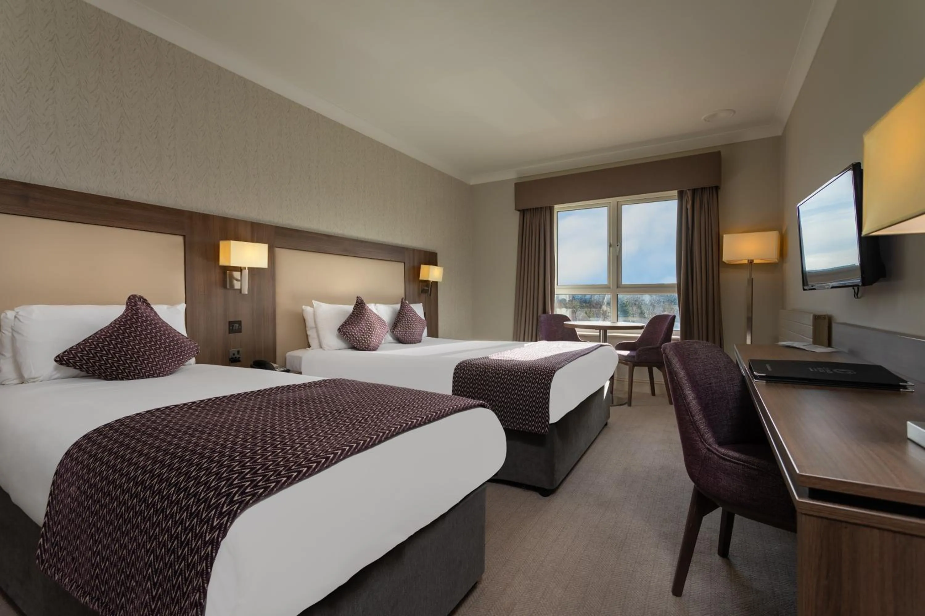 Bedroom, Bed in Clybaun Hotel