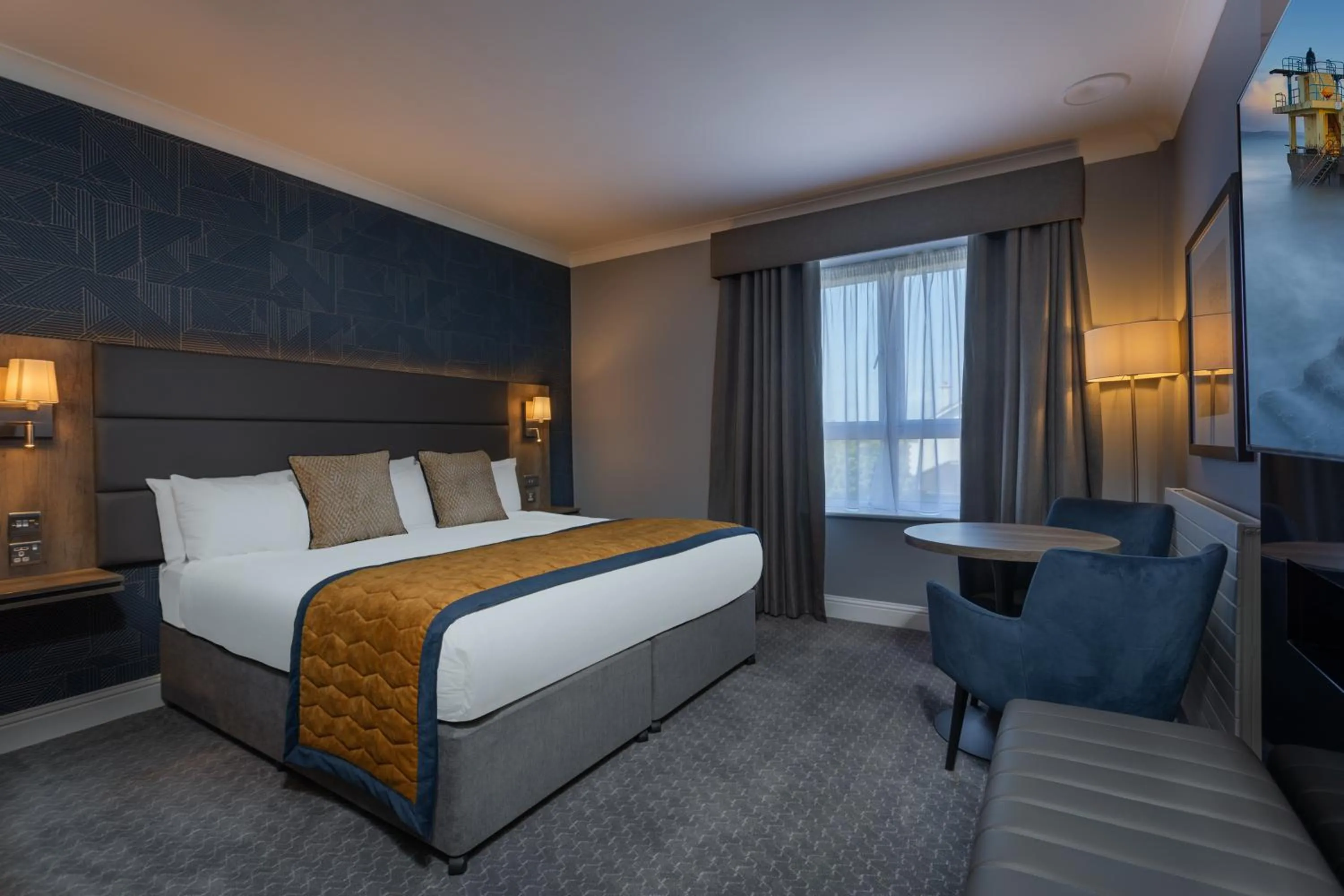 Bedroom, Bed in Clybaun Hotel