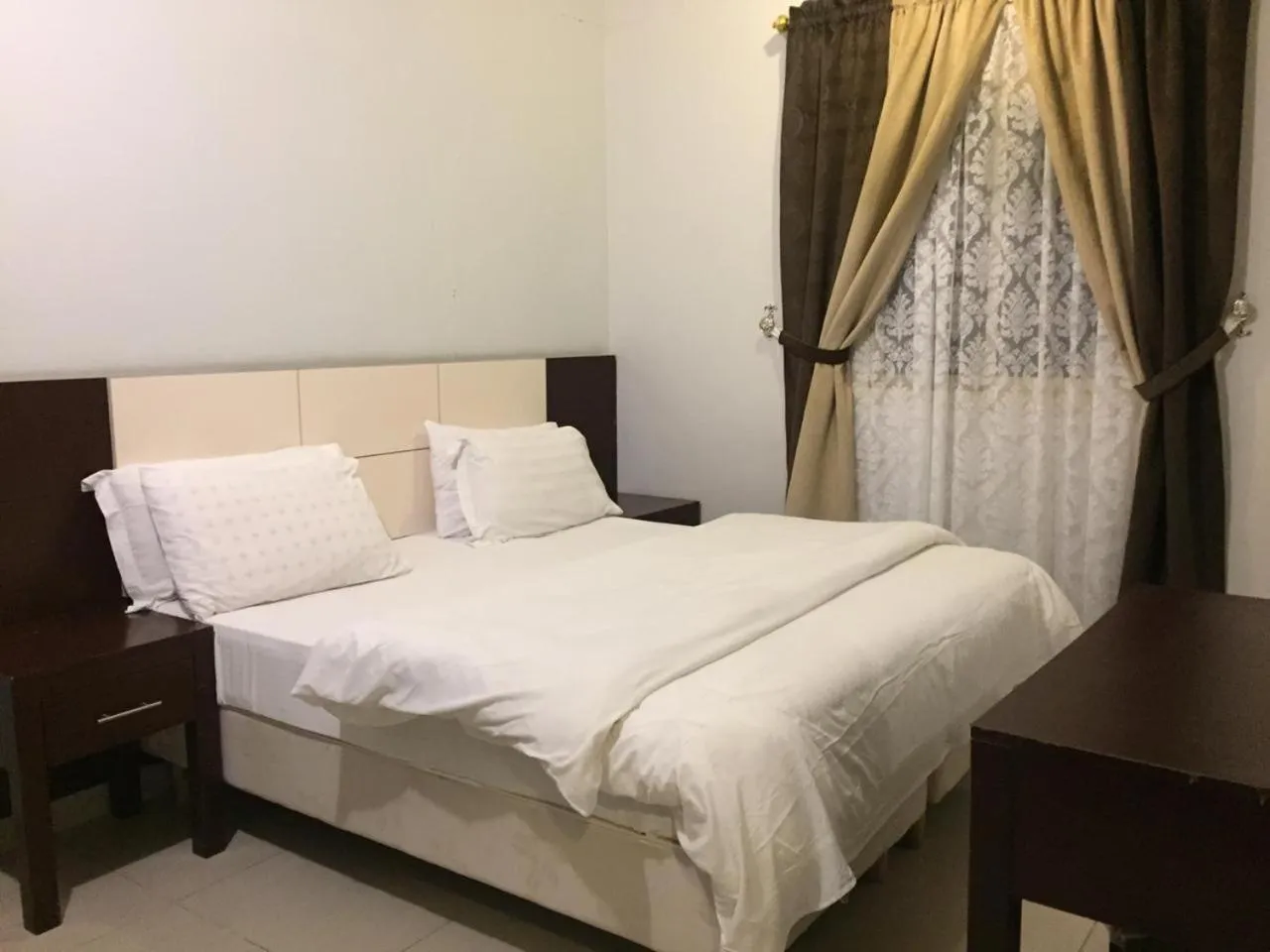 Bed in Loaloat Al Bahar
