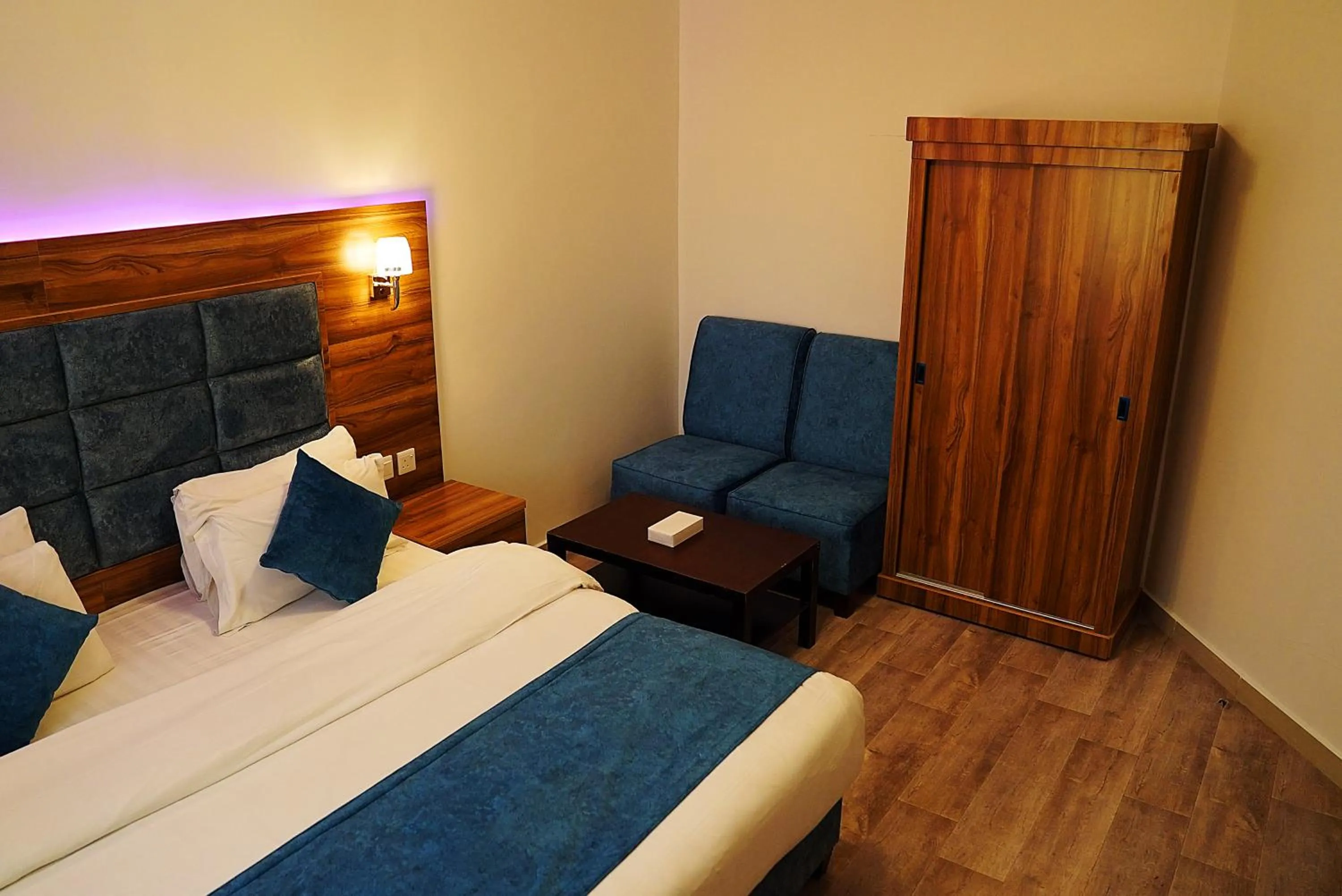 Bed in Loaloat Al Bahar