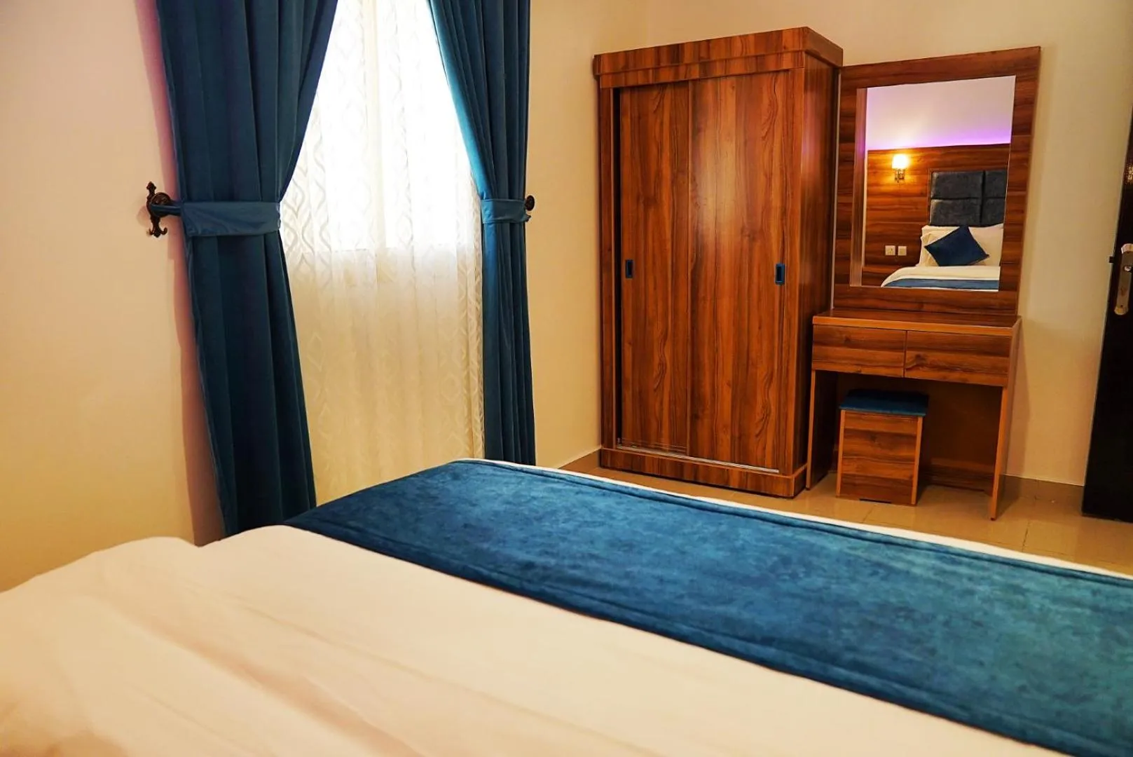 Bed in Loaloat Al Bahar