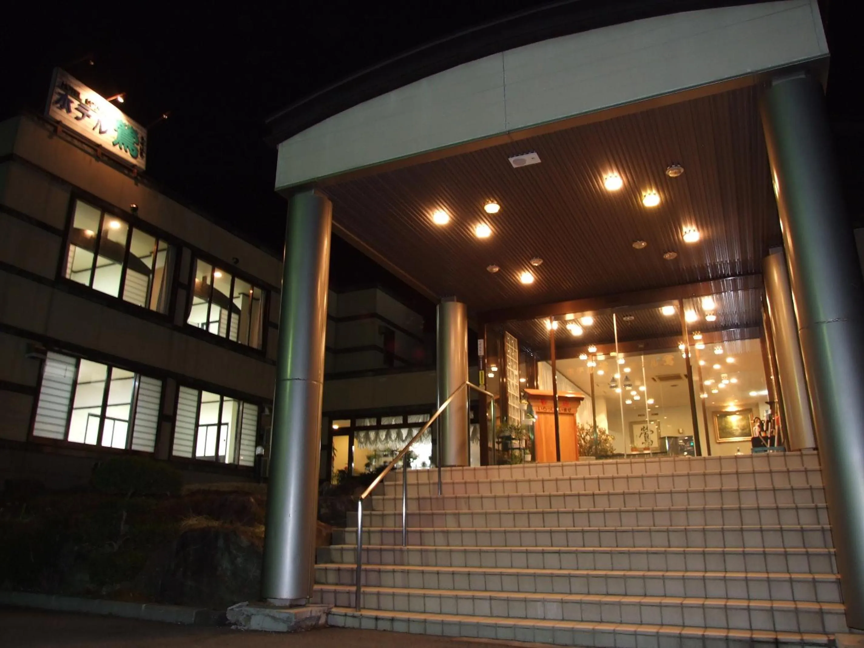 Facade/entrance in Hotel Uguisu