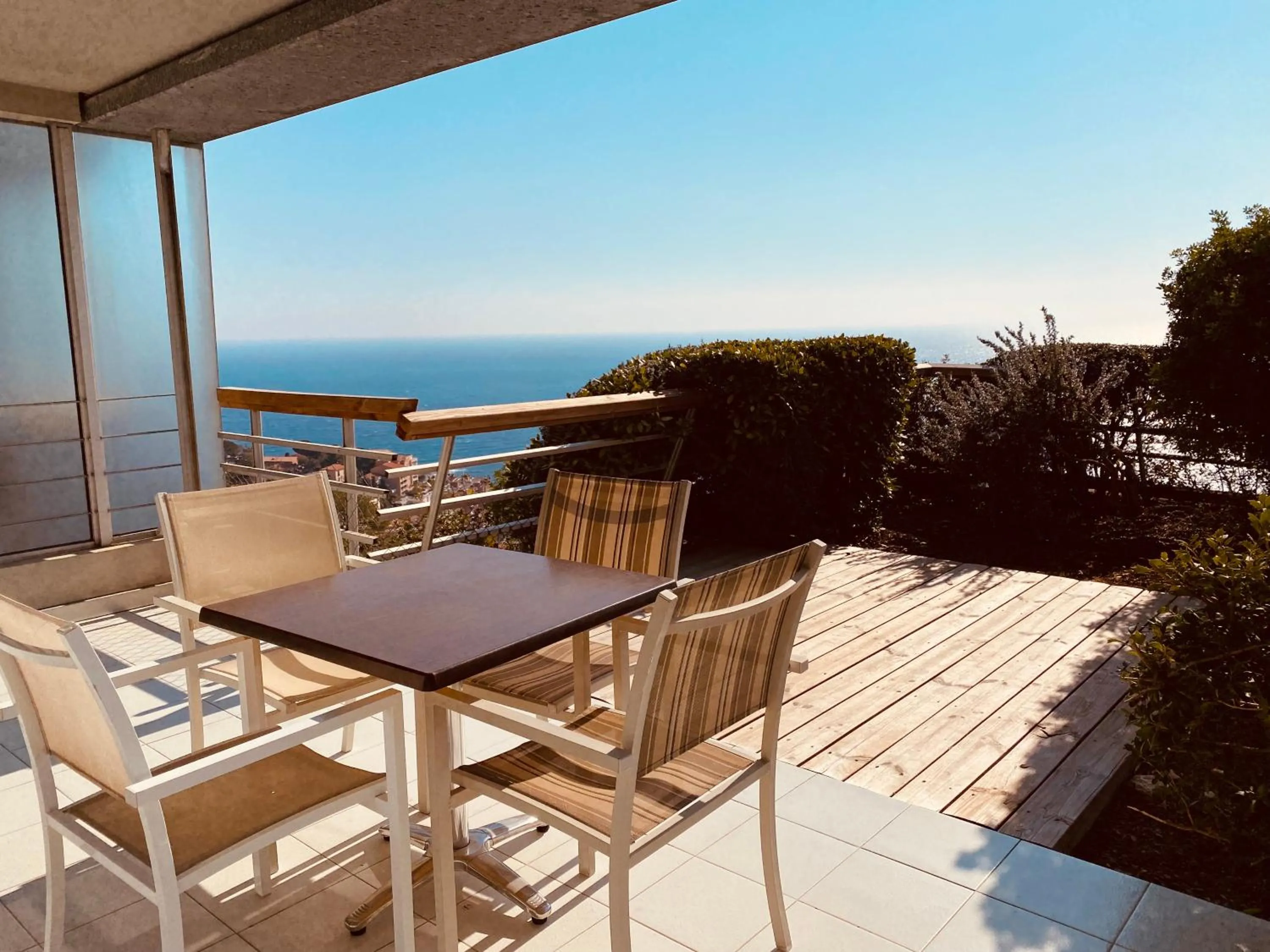 Sea view in Sunny Home Costa Plana-Monaco -Cap D'Ail