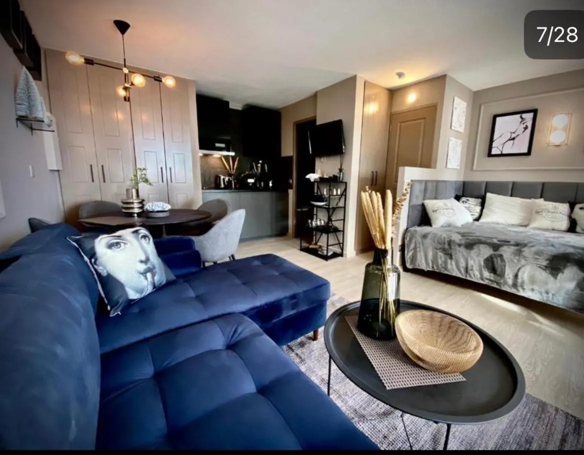 Bed in Sunny Home Costa Plana-Monaco -Cap D'Ail
