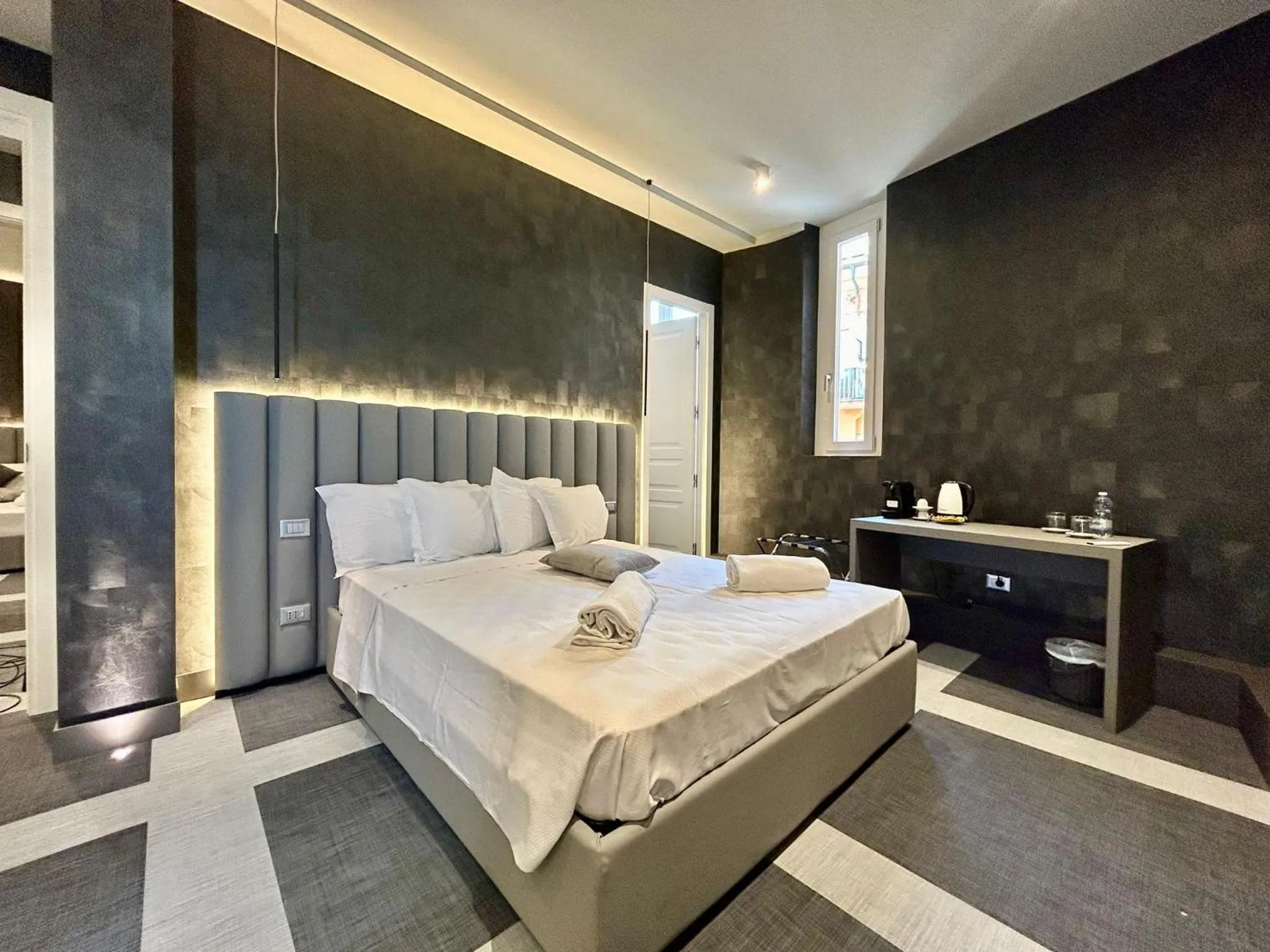 Bedroom, Bed in Private Luxury Suites