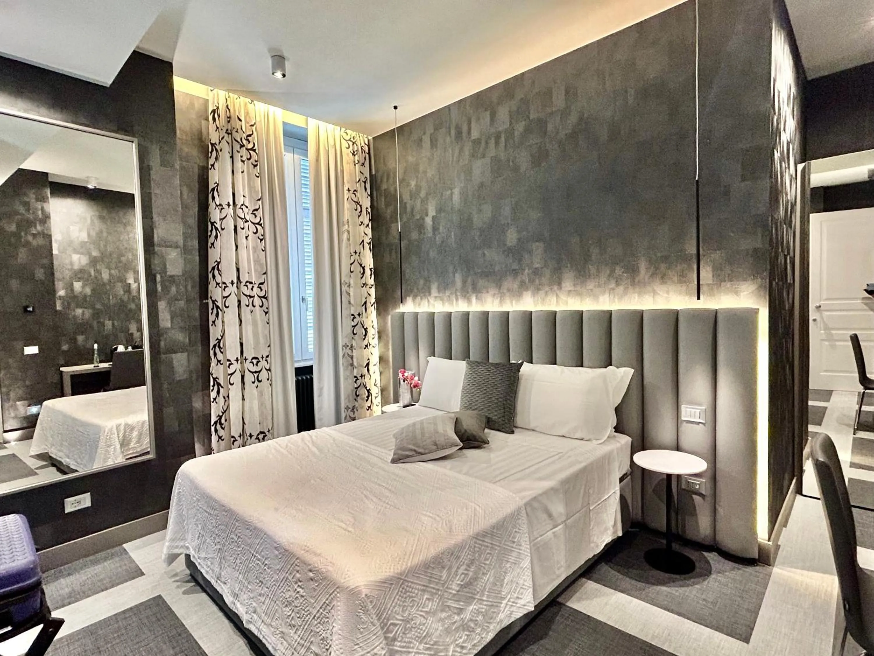 Bedroom, Bed in Private Luxury Suites