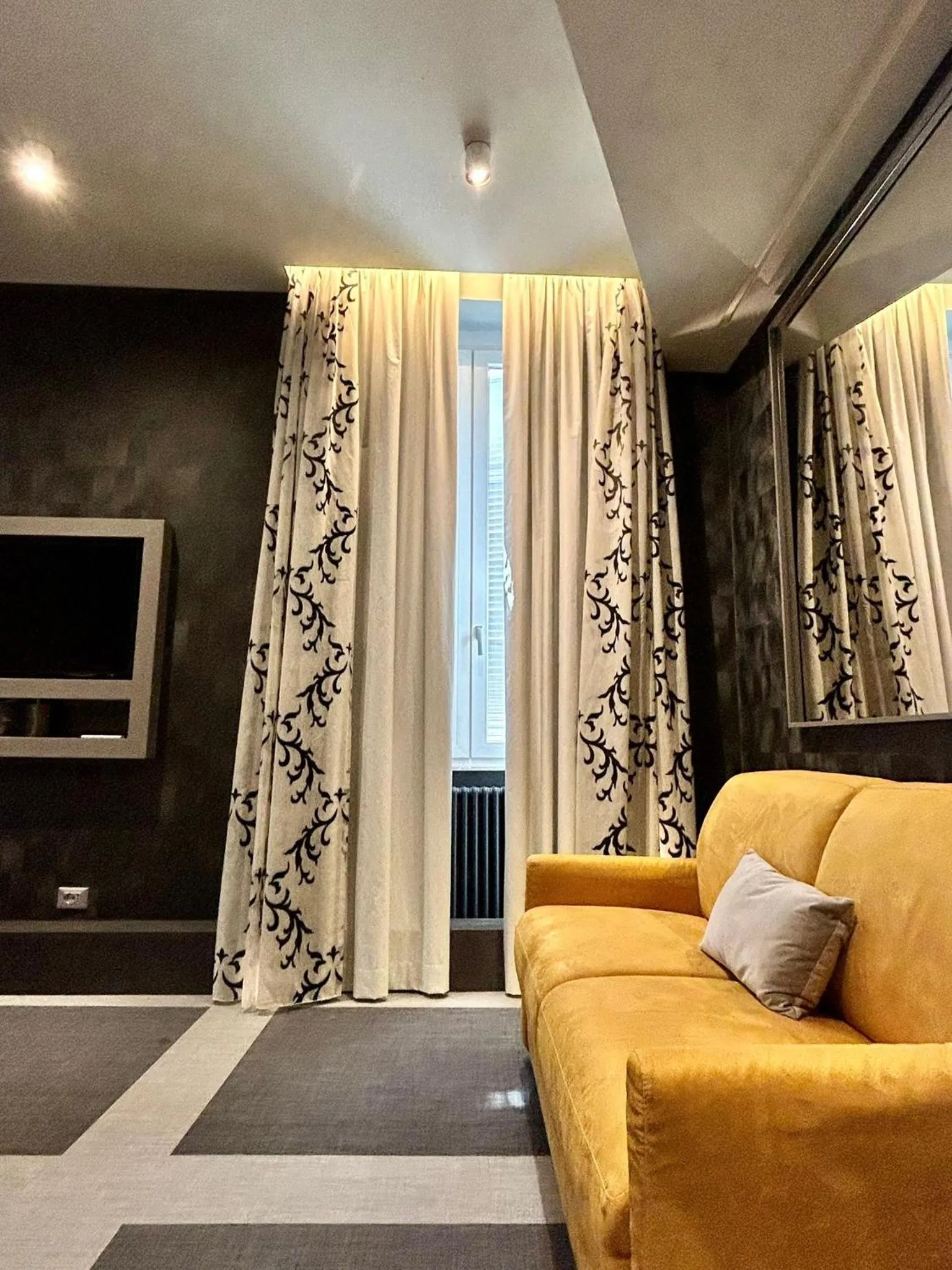 Living room in Private Luxury Suites