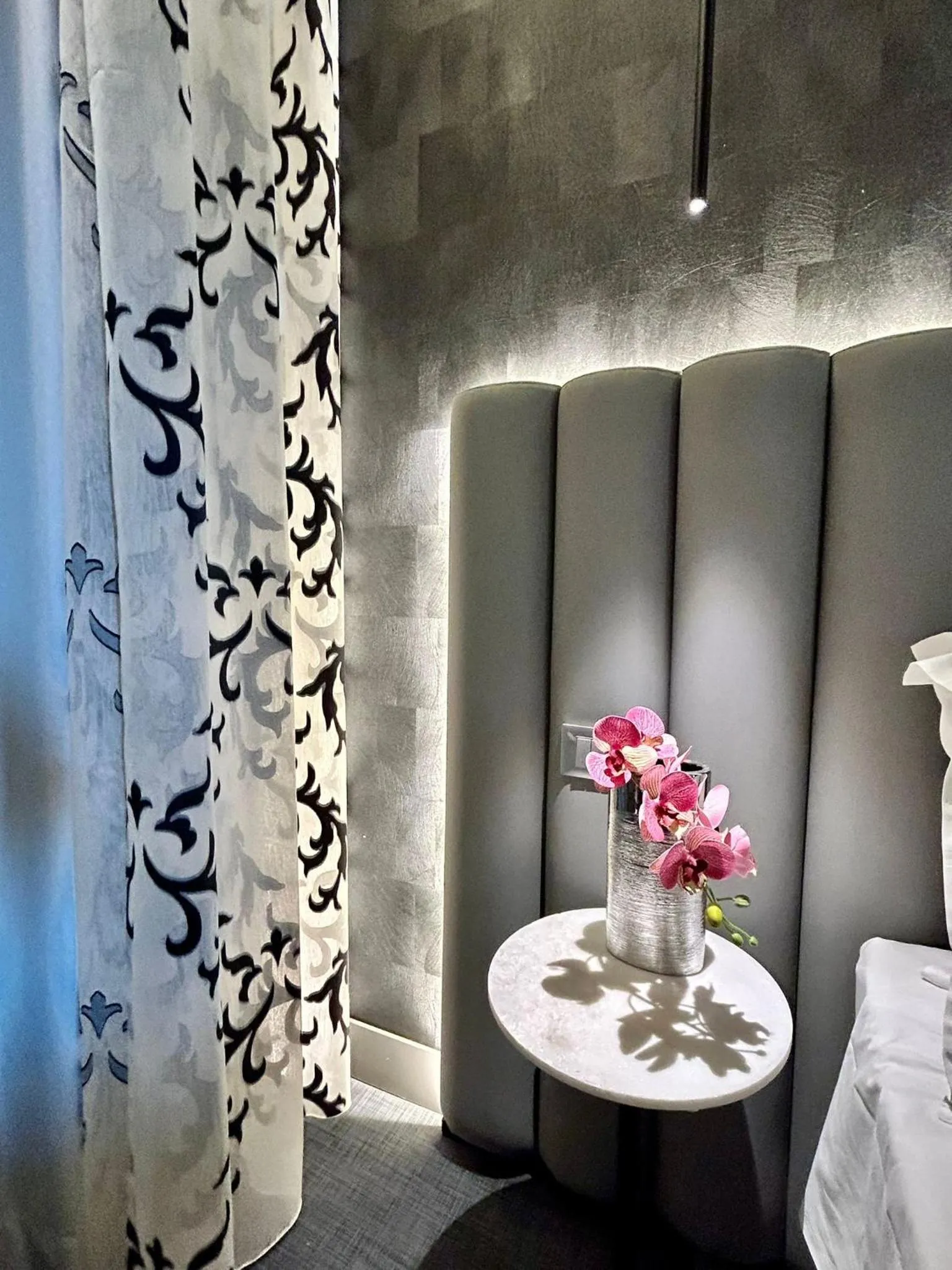 towels in Private Luxury Suites